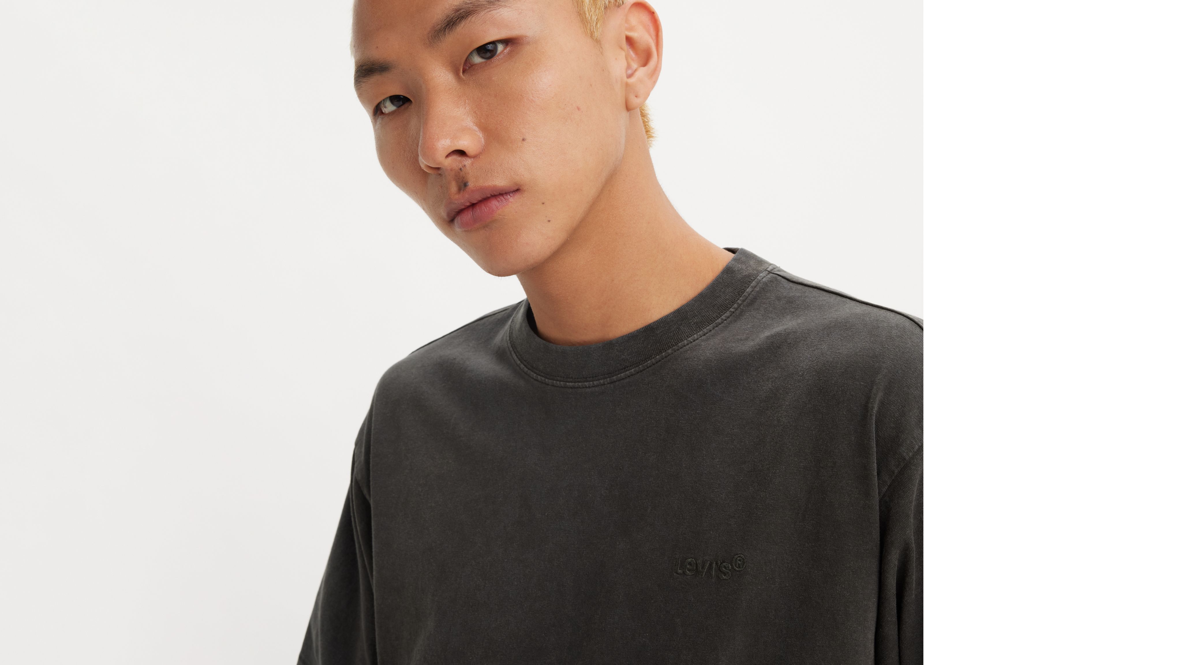 Levi's® Red Tab™ Vintage Tee - Black | Levi's® GB