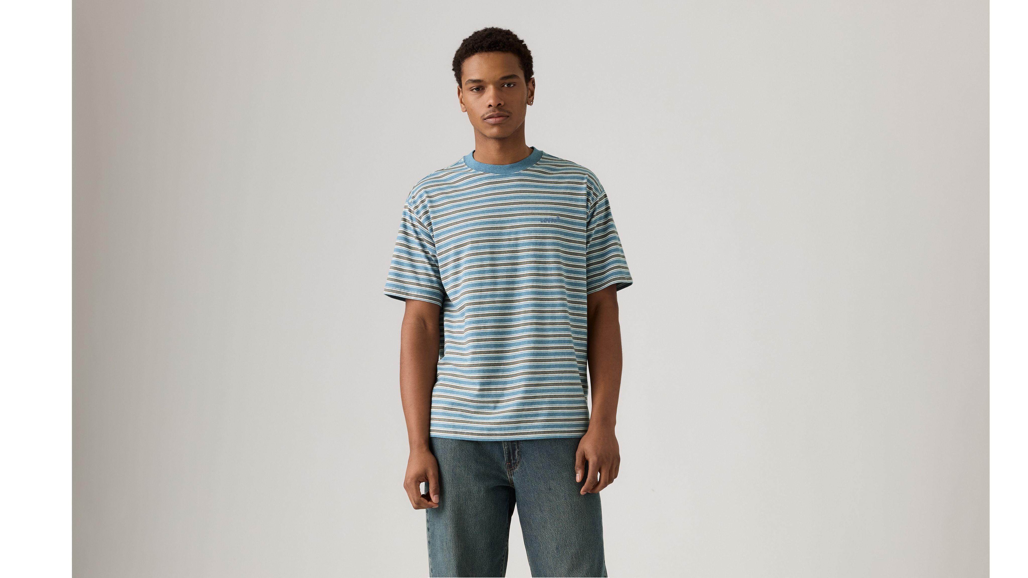 Red Tab Vintage T-Shirt 6