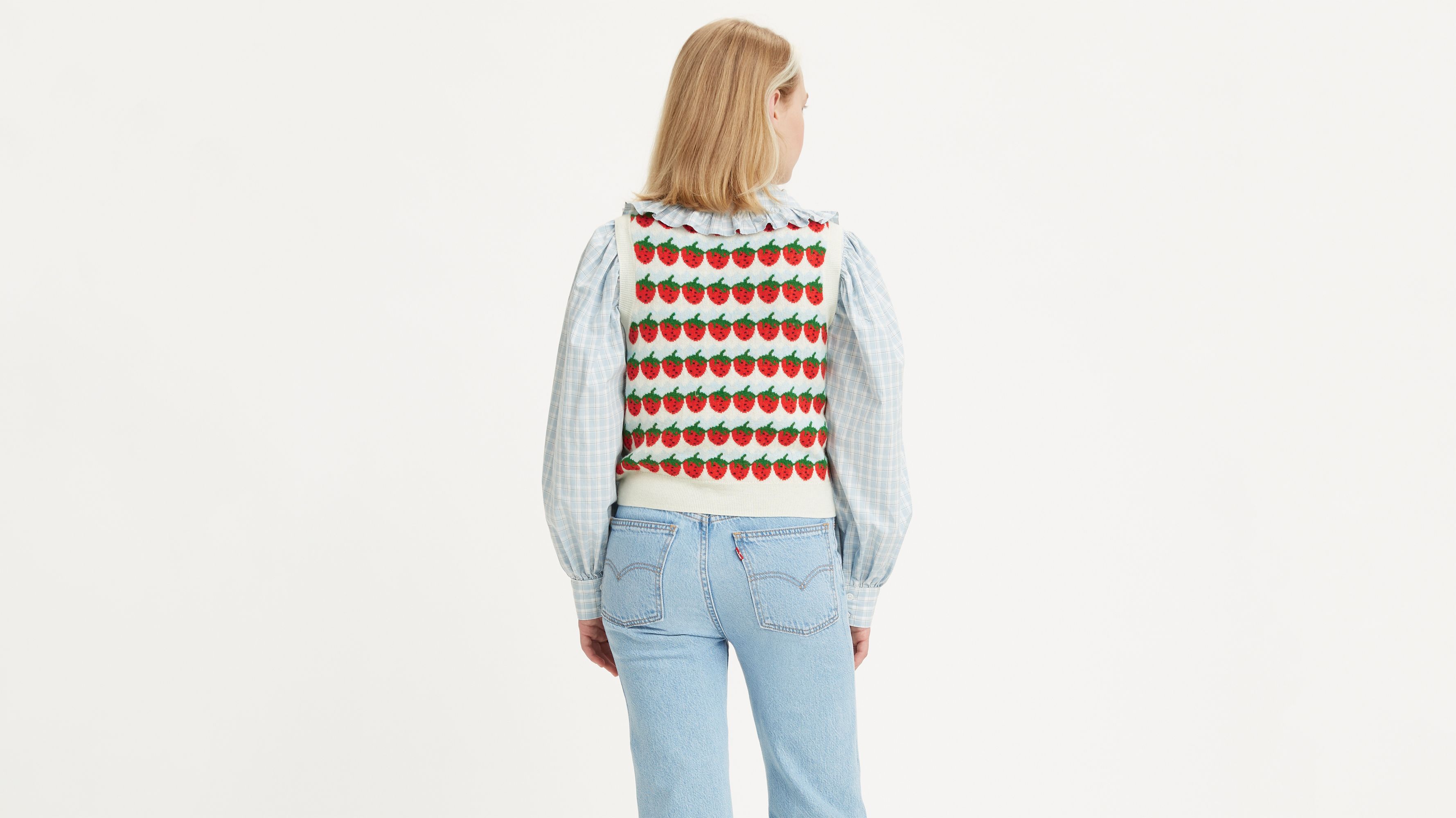 Strawberries Cloud Dancer 3