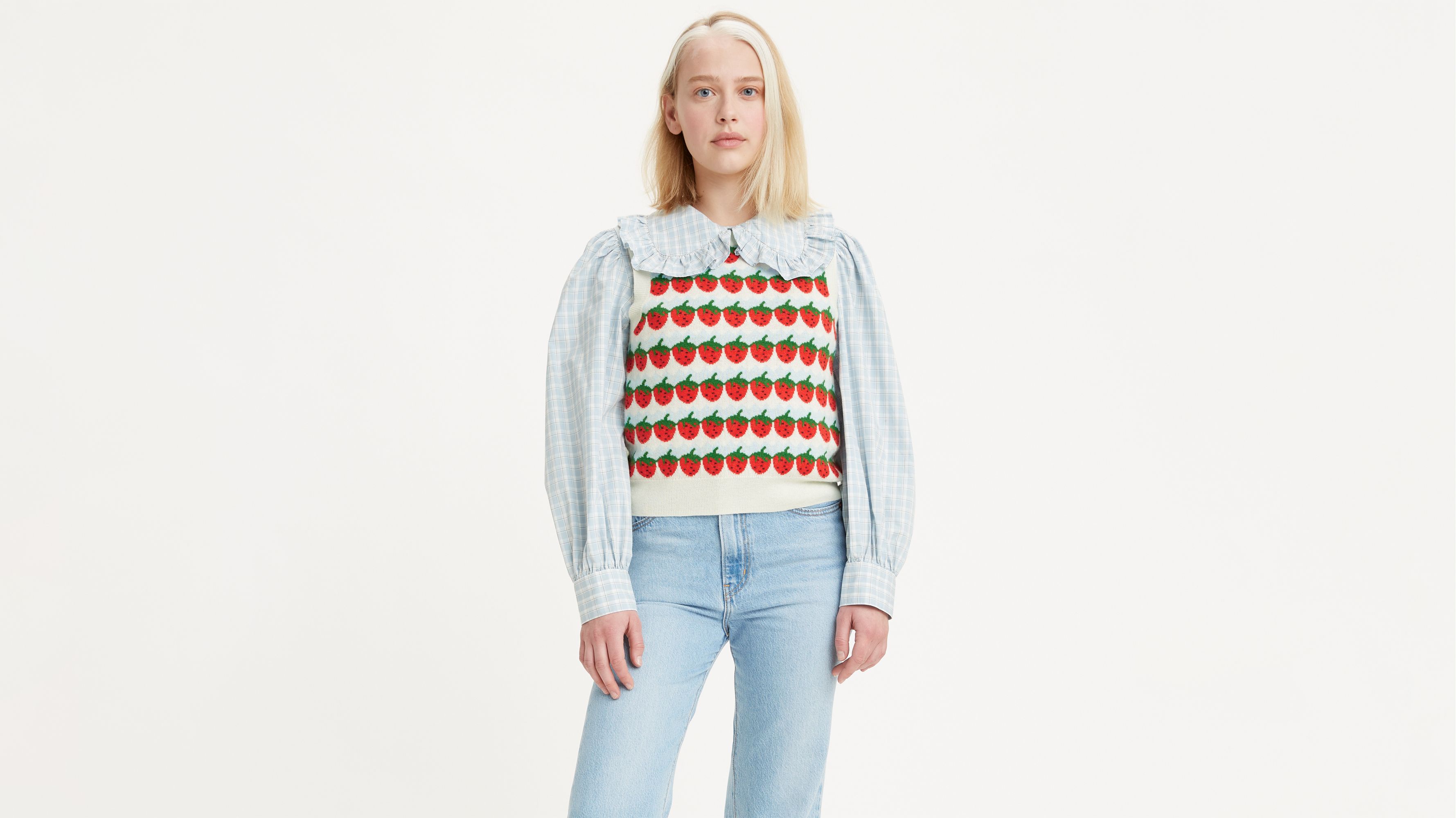 Strawberries Cloud Dancer 2