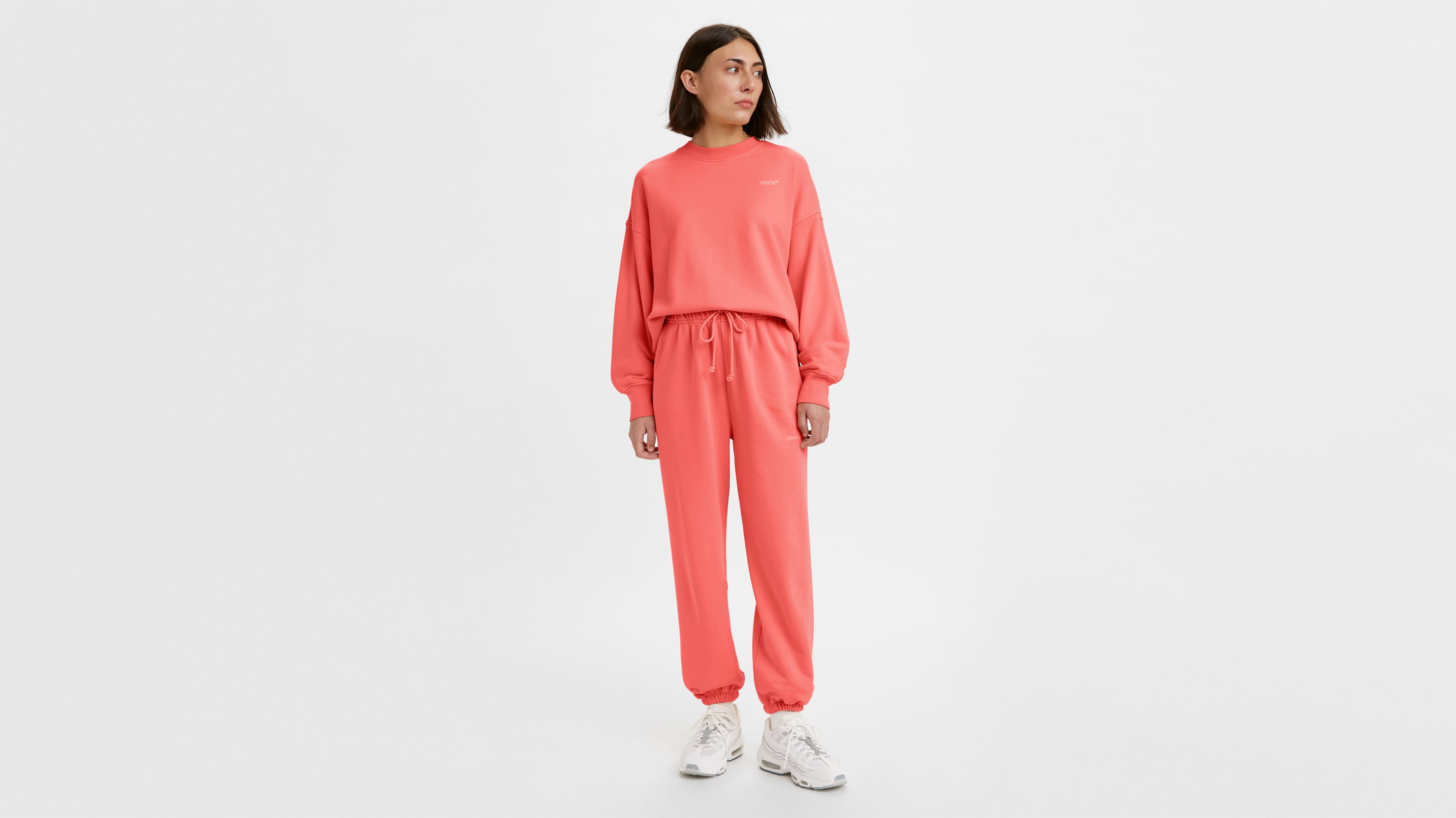 Red Tab™ Sweatpants 3