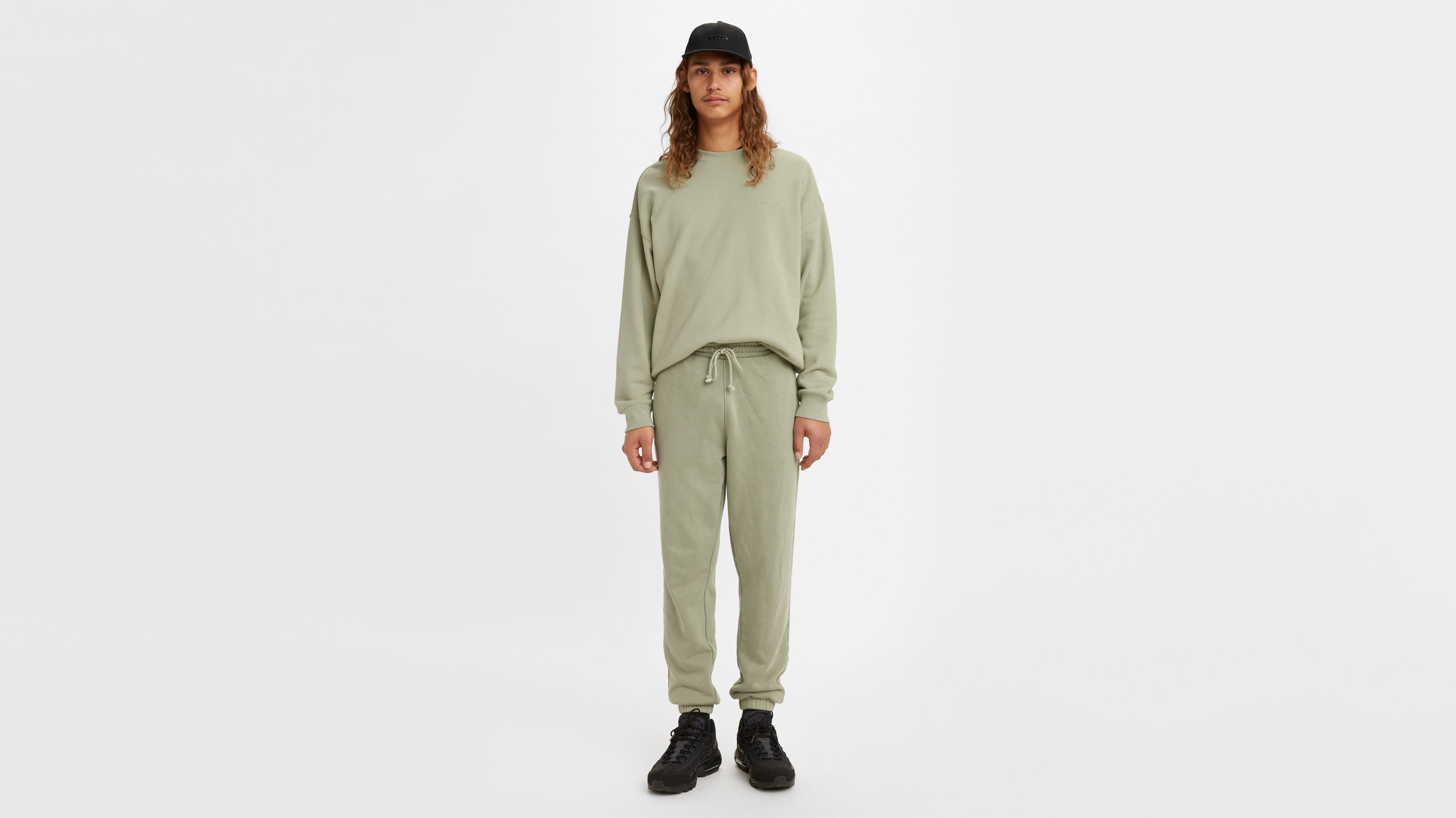 Red Tab™ Unisex Sweatpants 2