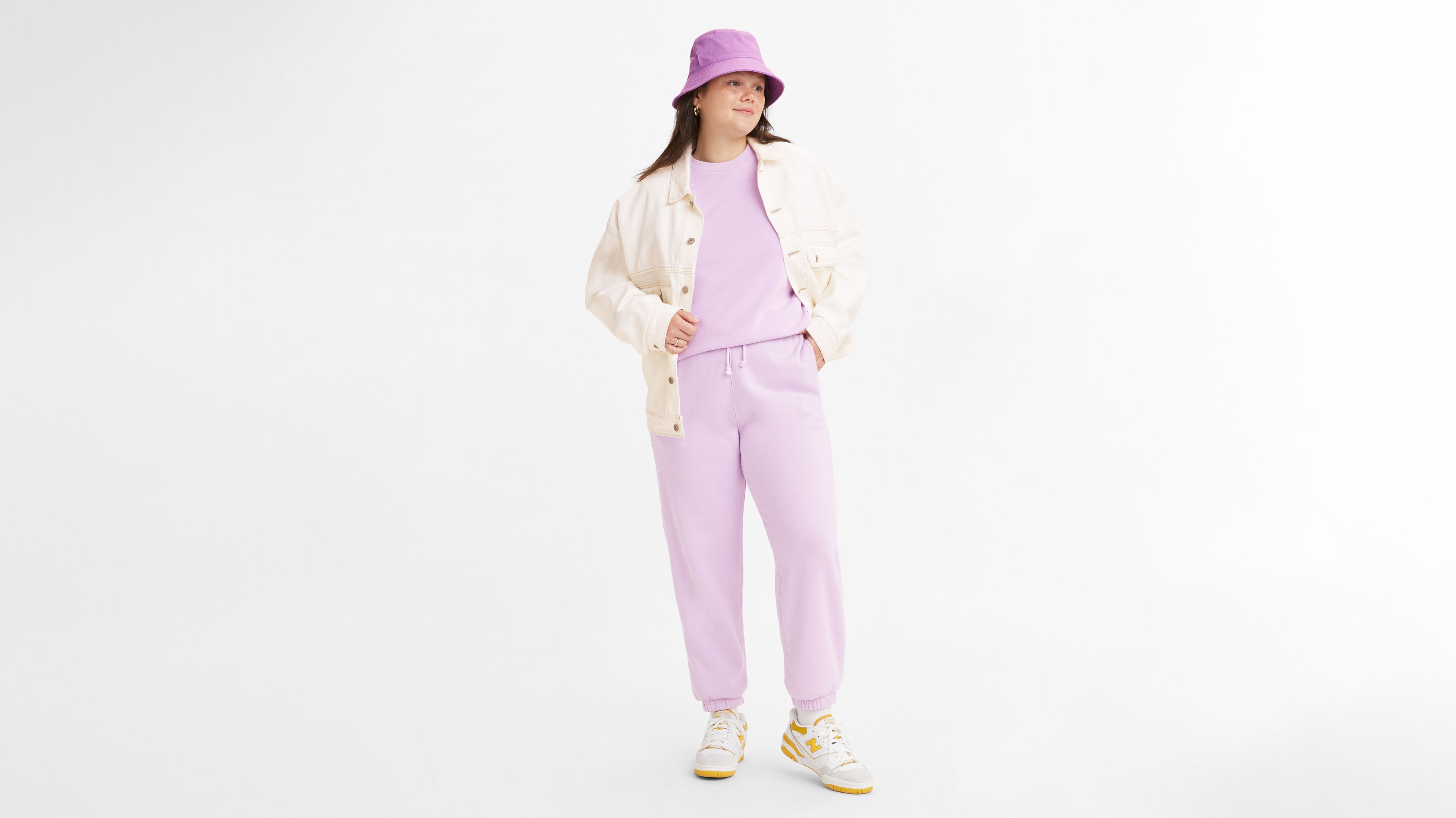 Red Tab™ Sweatpants 2