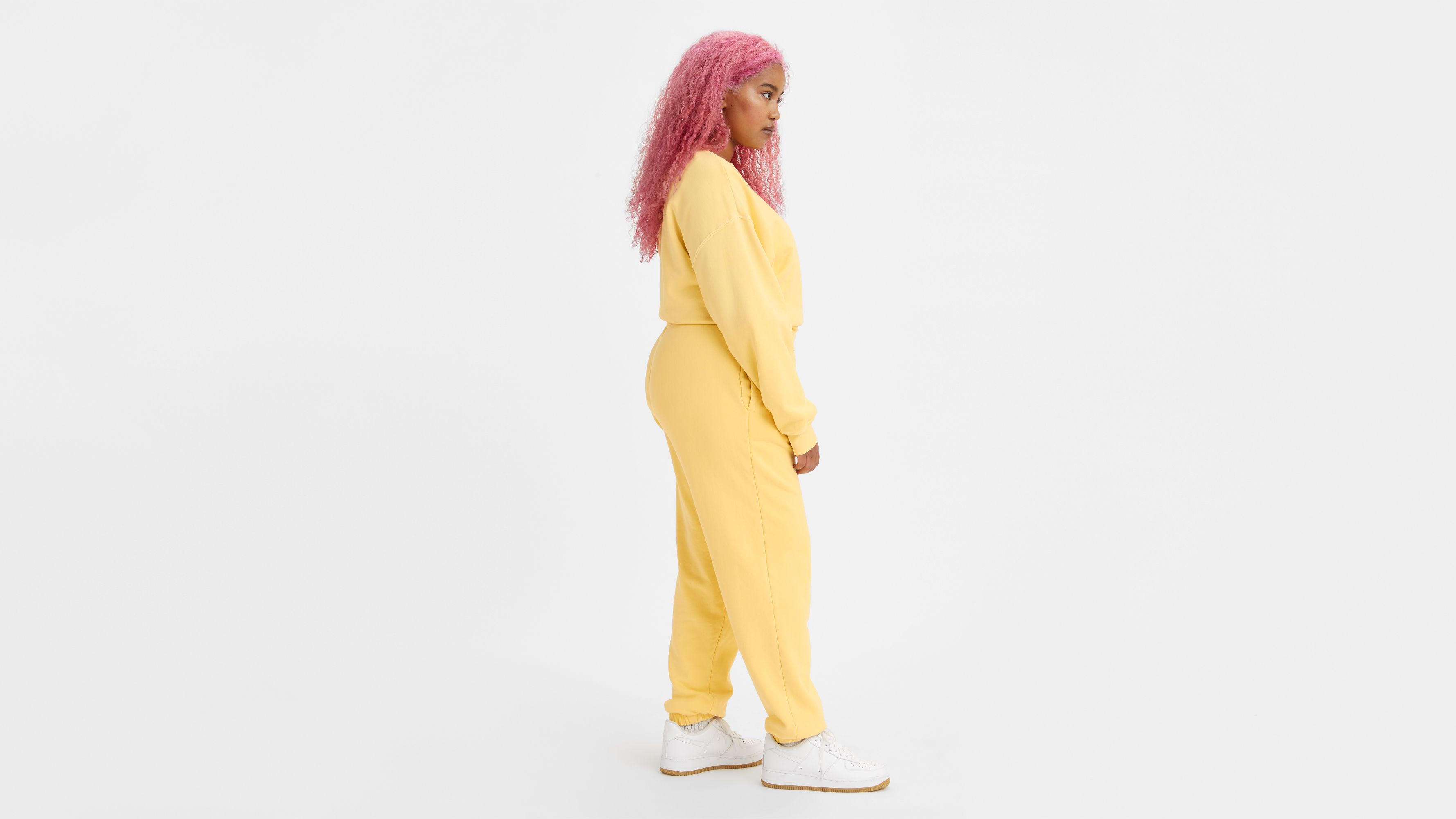 Red Tab™ Sweatpants 2