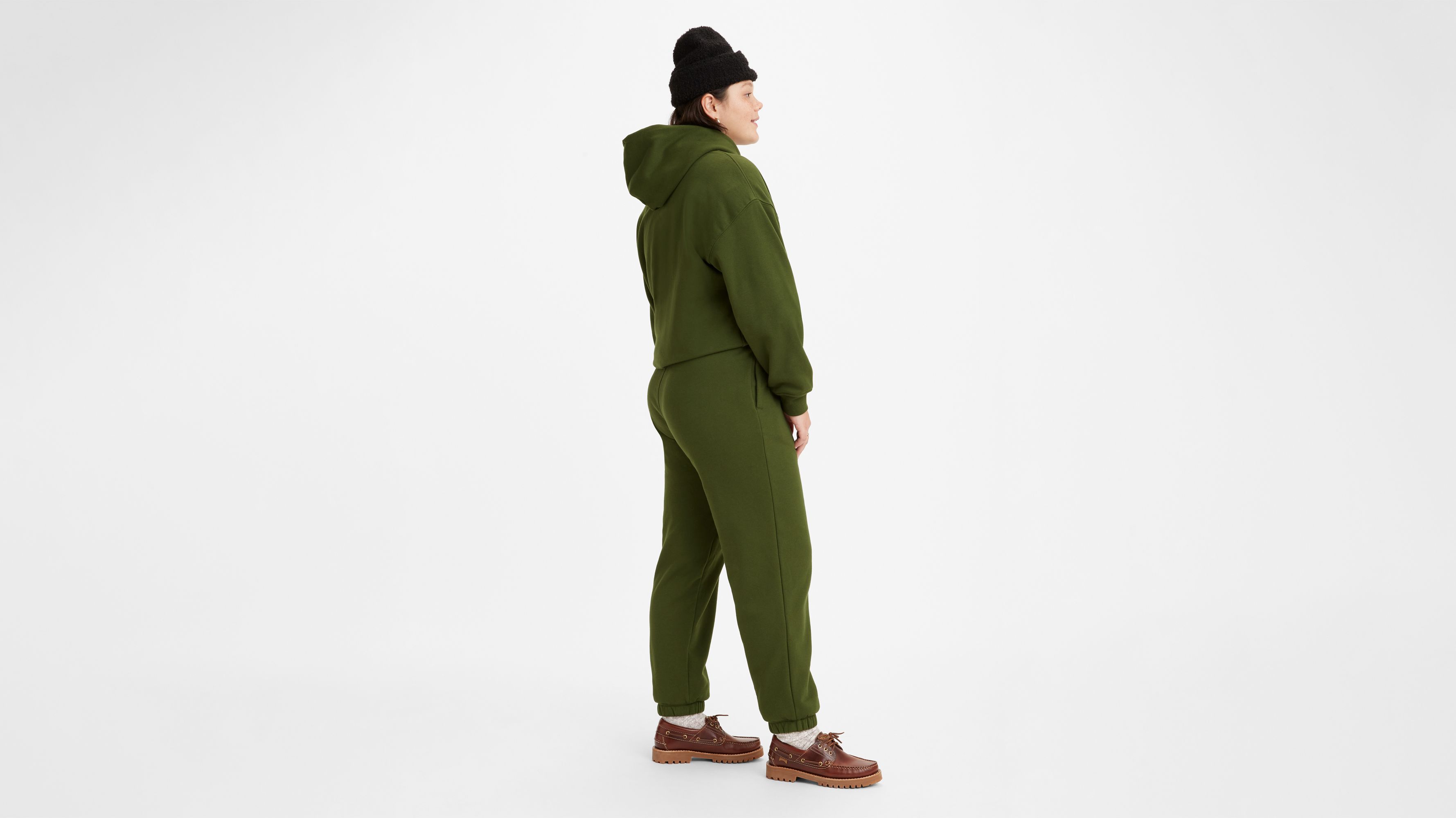 Red Tab™ Sweatpants 3