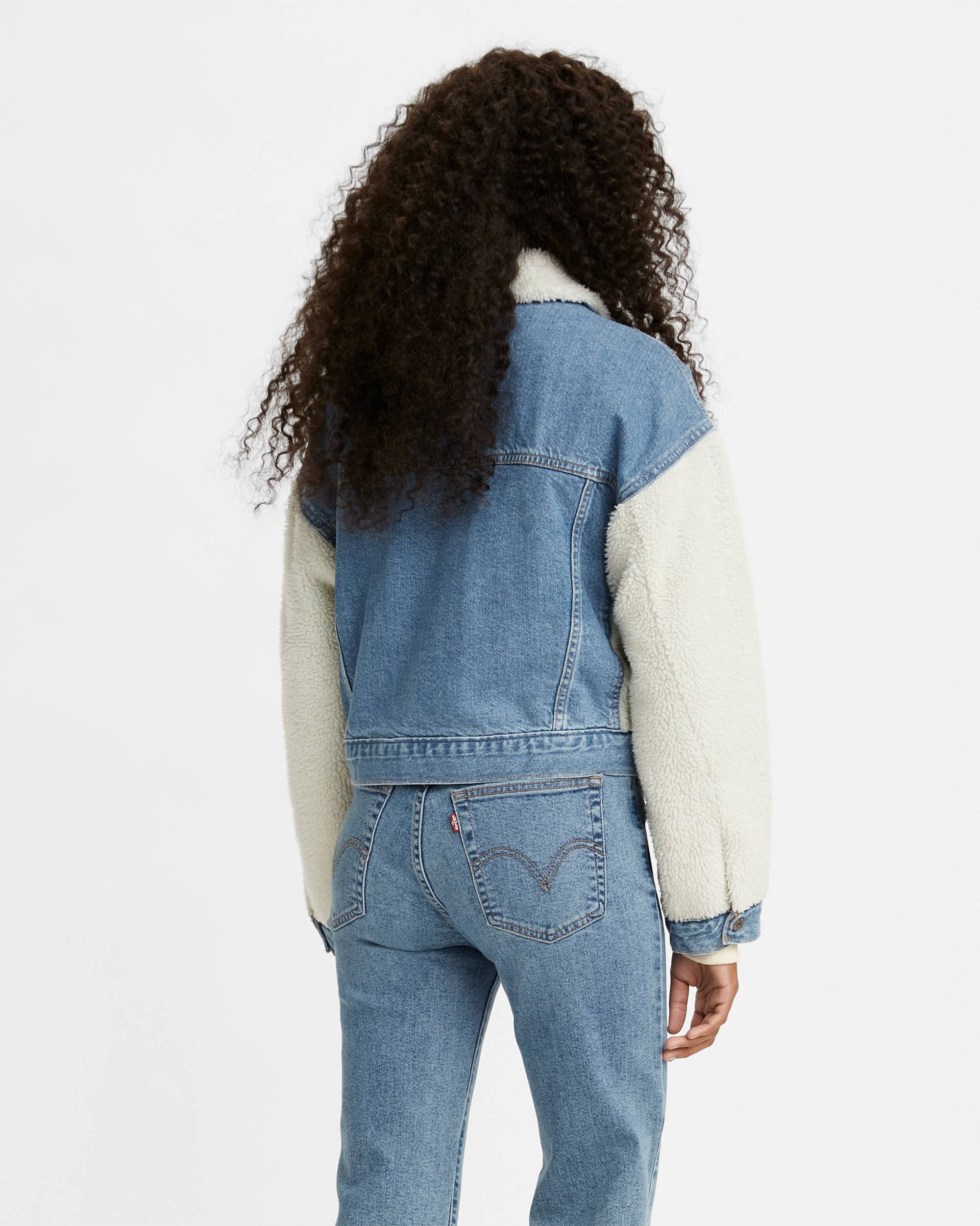 Cropped Loose Winter Sherpa Sleeve Trucker Jacket - Medium Cropped Loose Winter Sherpa Sleeve Trucker Jacket - Medium