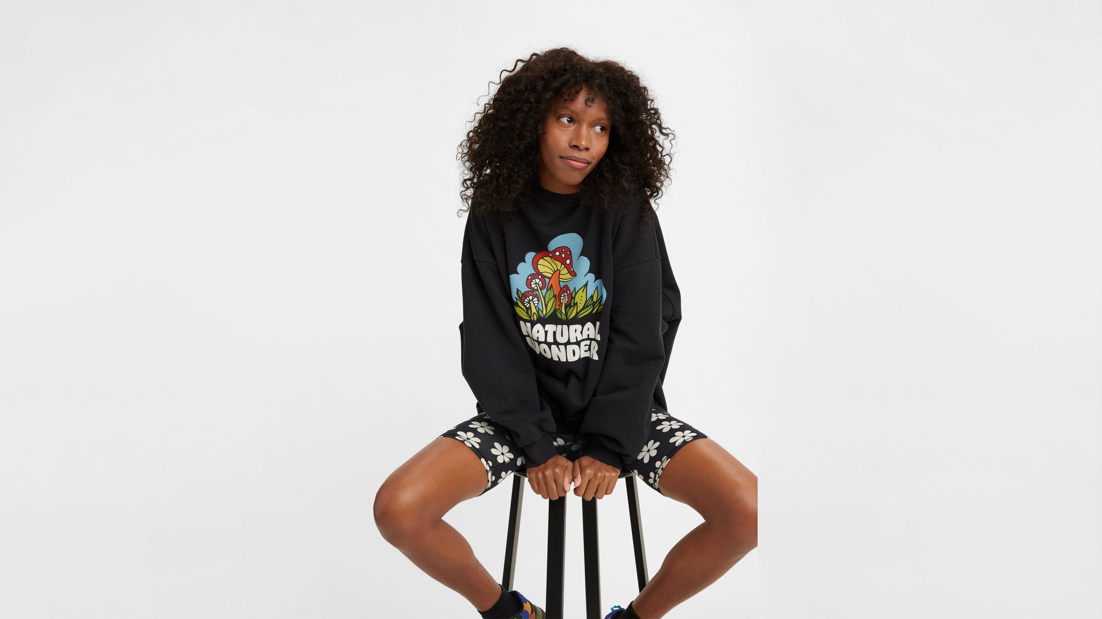 Graphic Crewneck Sweatshirt 1