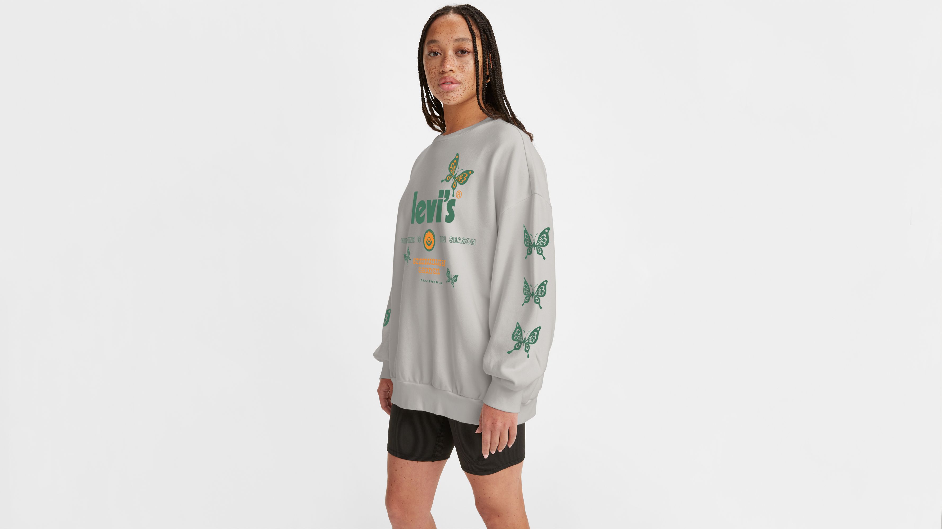 Oversized Ofcl Dove Graphic Sweatshirt