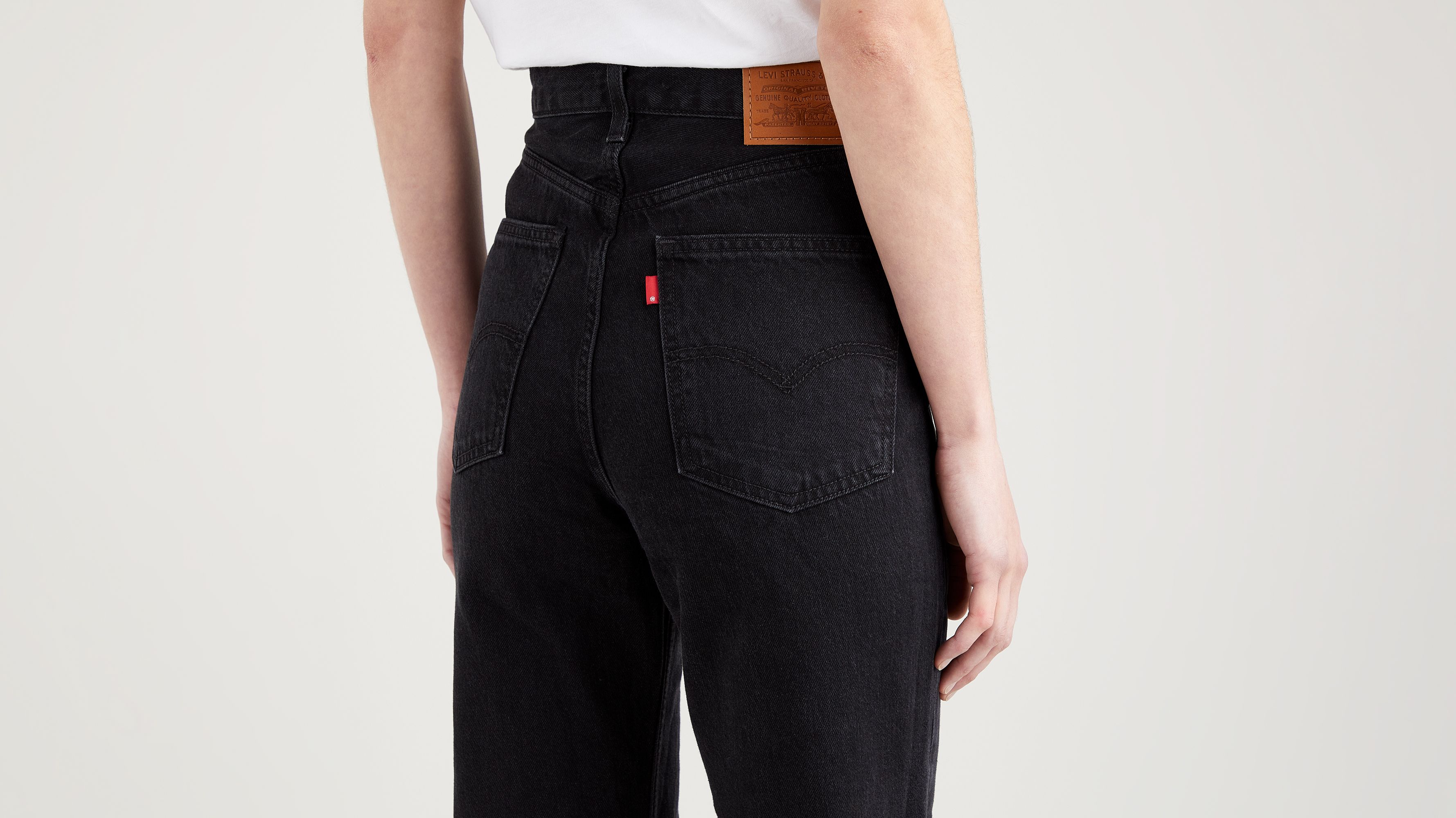 Jean levis 2024 noir taille haute