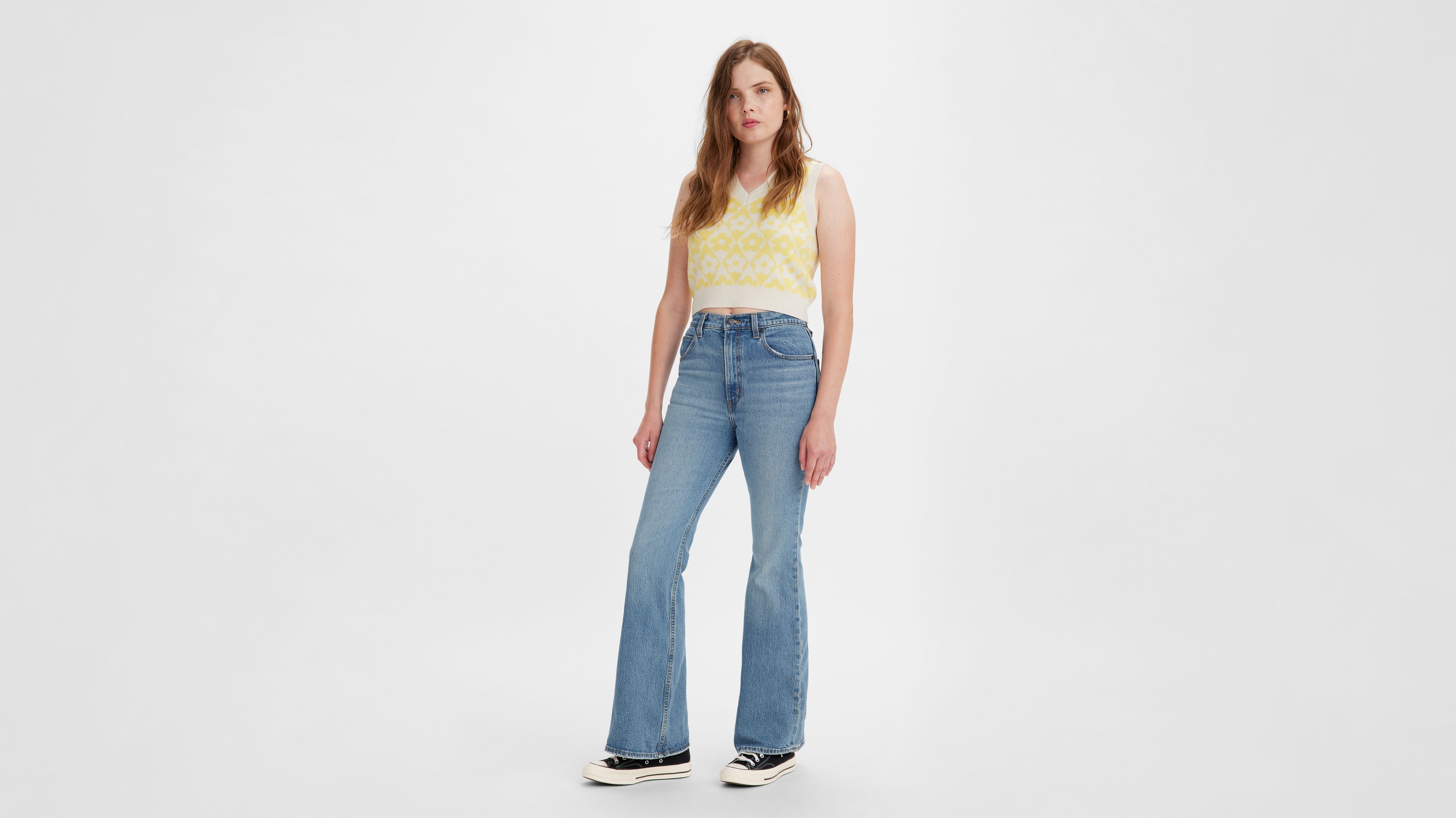 Top 50+ imagen levi’s flare jeans ladies
