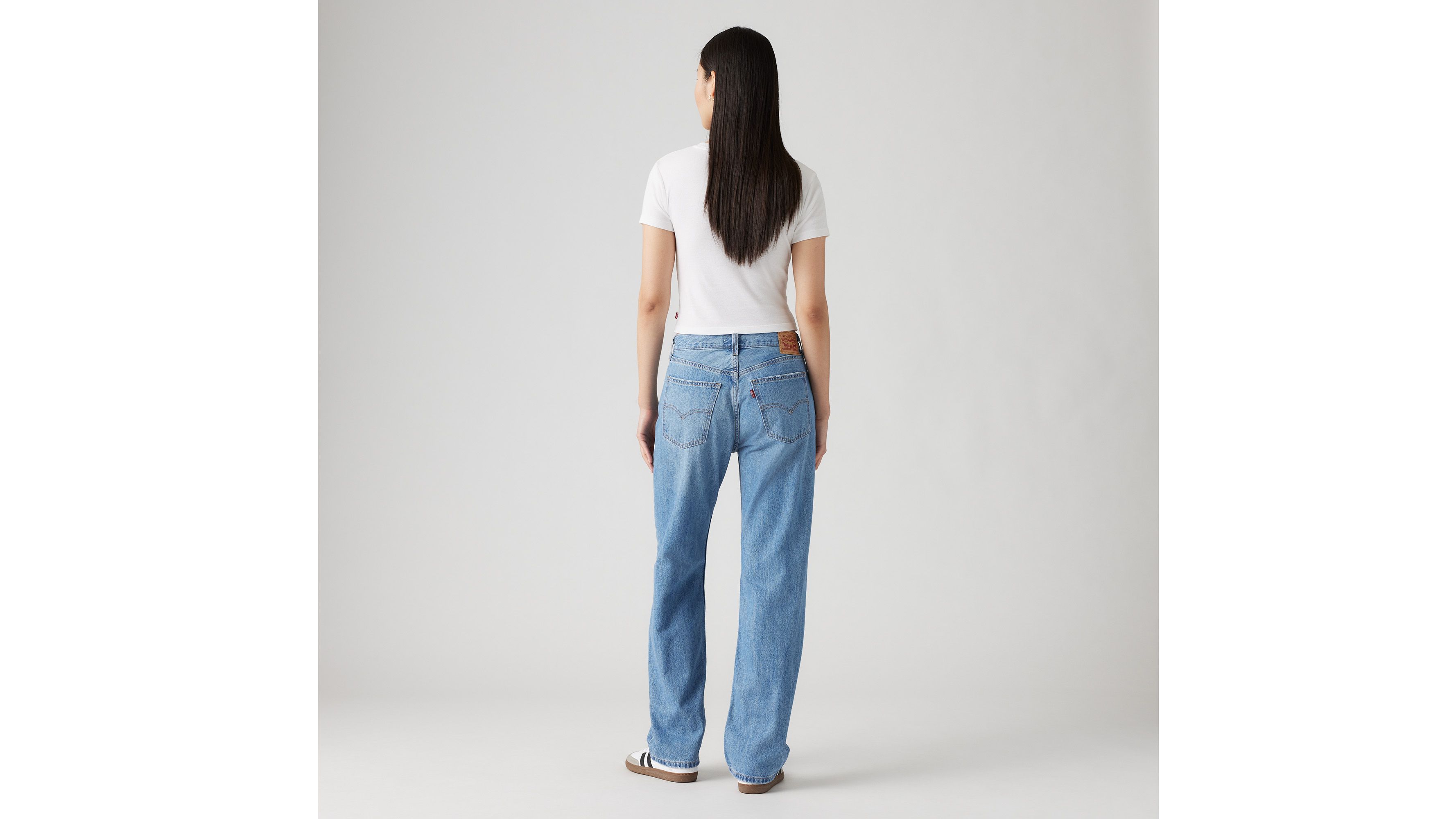Light Wash Blue Jeans with Front Seam - Elements Unleashed