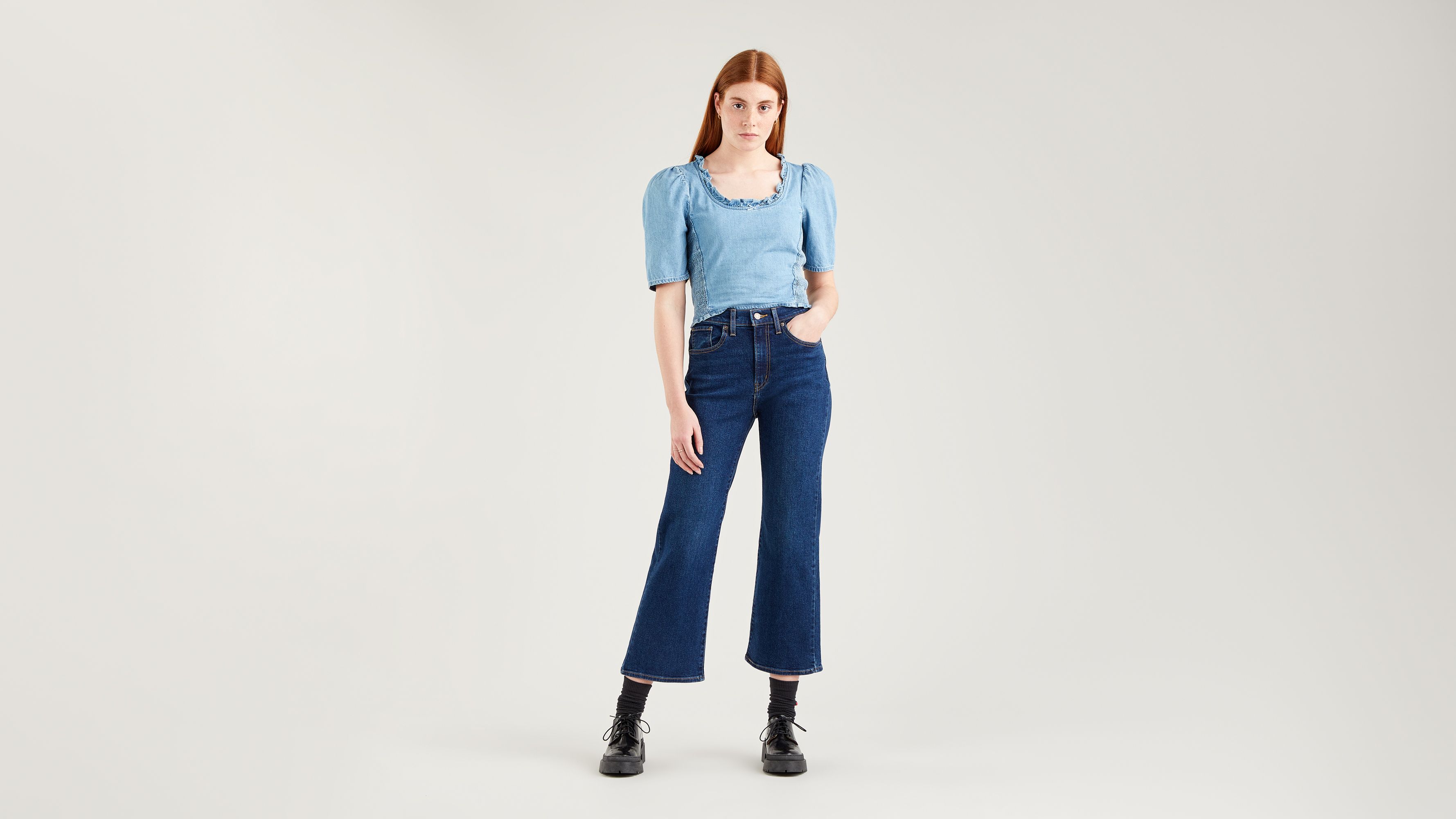 Levi's cropped flare store jeans