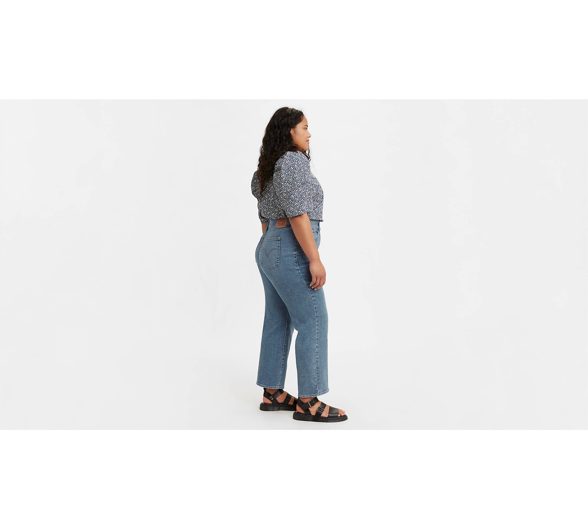 High Rise Cropped Flare Women's Jeans (plus Size) - Medium Wash | Levi ...