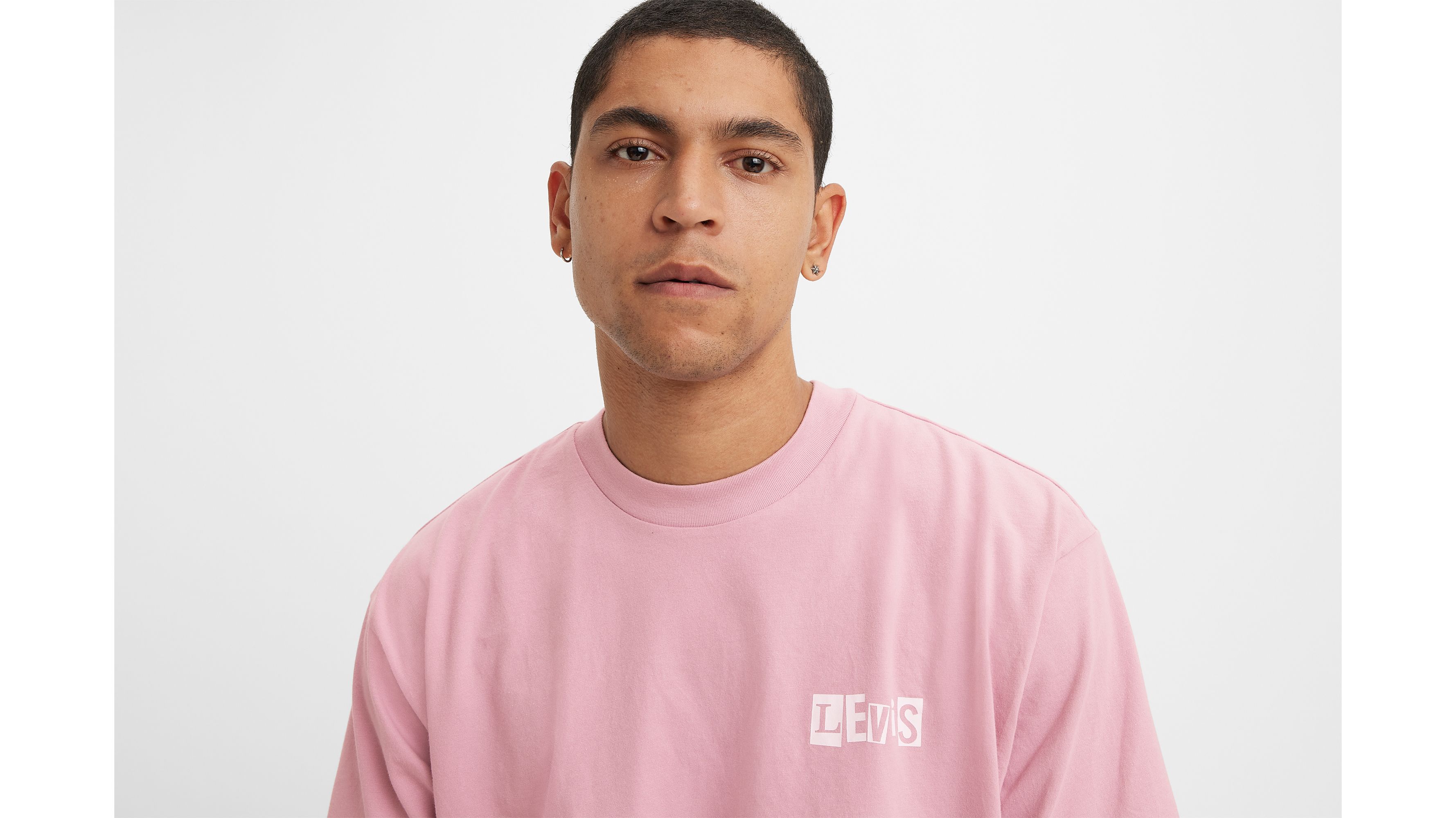 pink levi tshirt