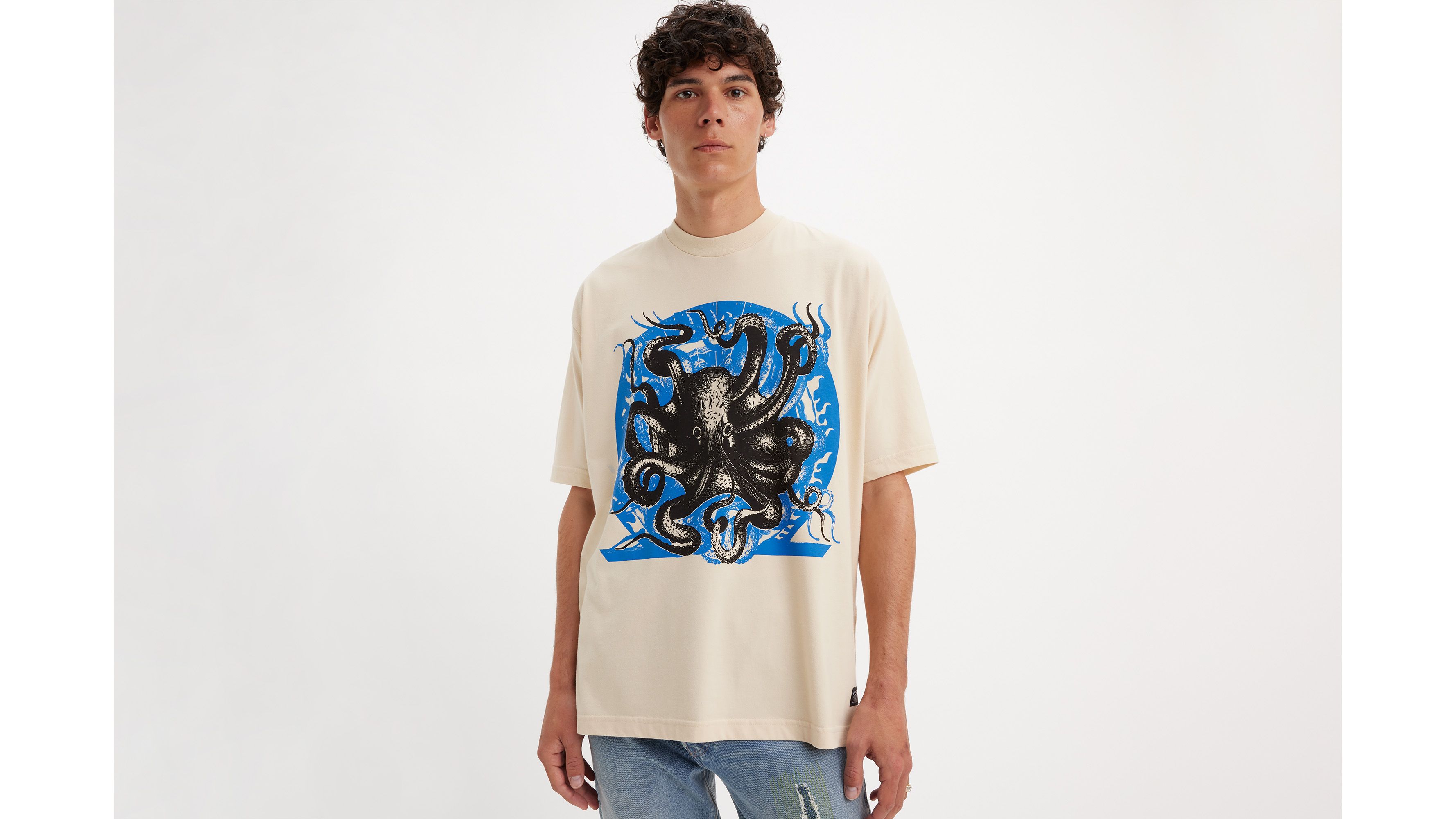 LEVI’S SK8 Y2k Tshirt archive LEVI'S SK8 Y2k Tshirt archive Levi's® Skate Graphic Boxy T