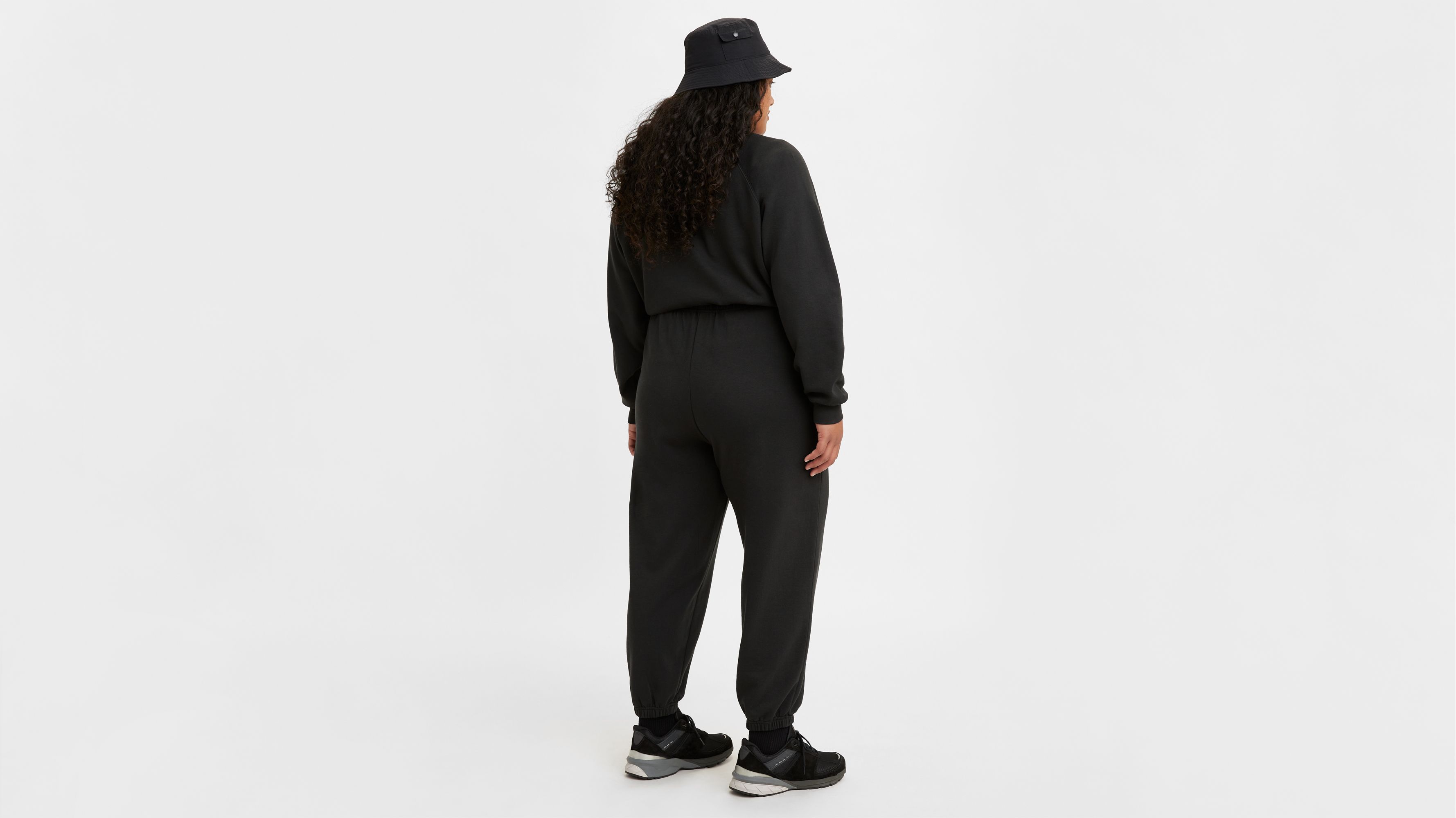 Benchwarmer Women's Sweatpants (plus Size) - Black | Levi's® US