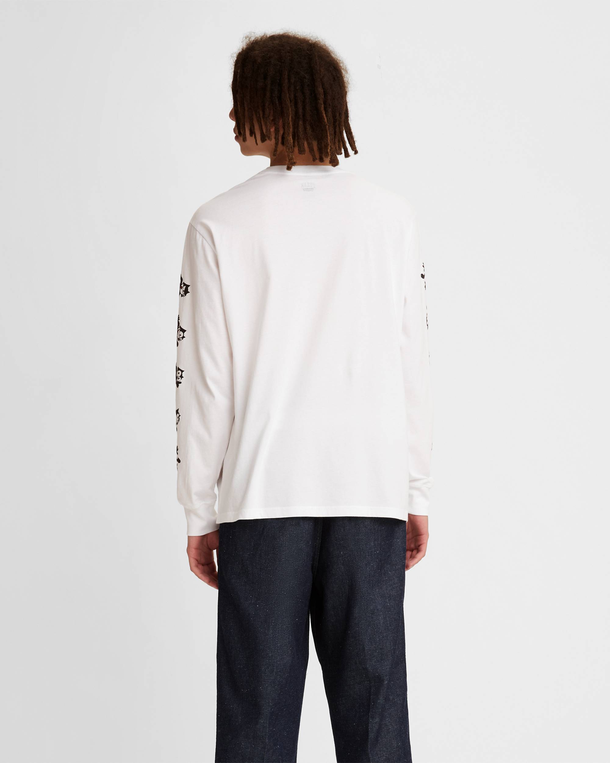 Levi's® X Felix The Cat™ Long Sleeve Relaxed T-shirt - White Levi's® X Felix The Cat™ Long Sleeve Relaxed T-shirt - White