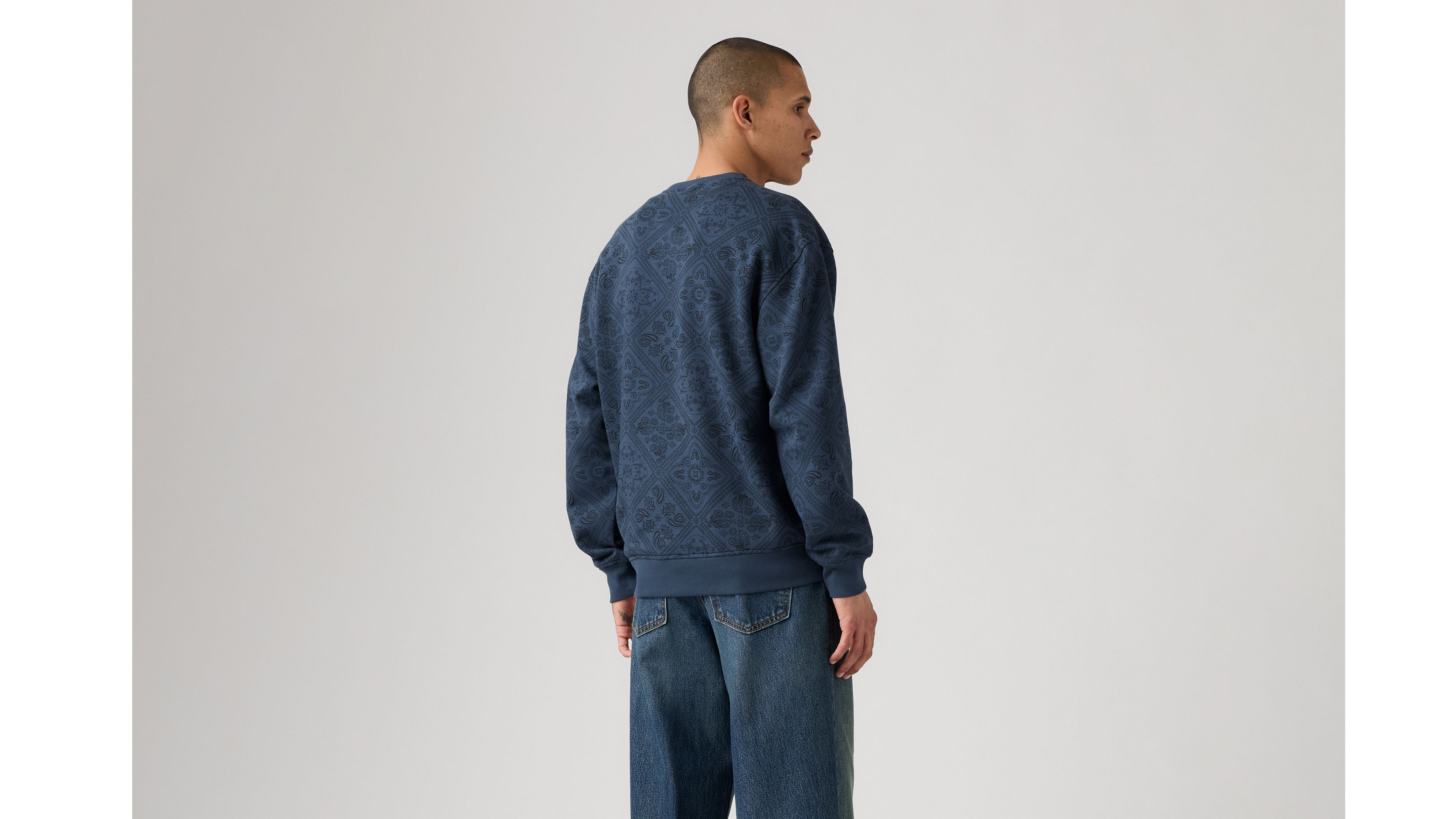 Seasonal Crewneck Sweatshirt