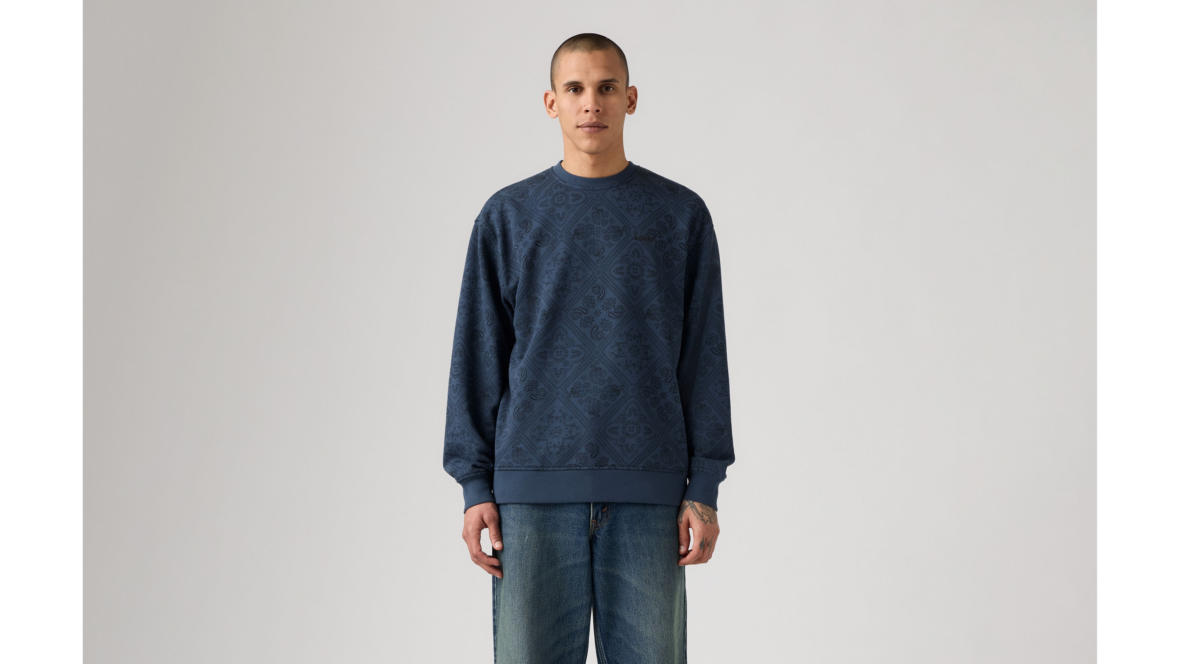 Seasonal Crewneck Sweatshirt