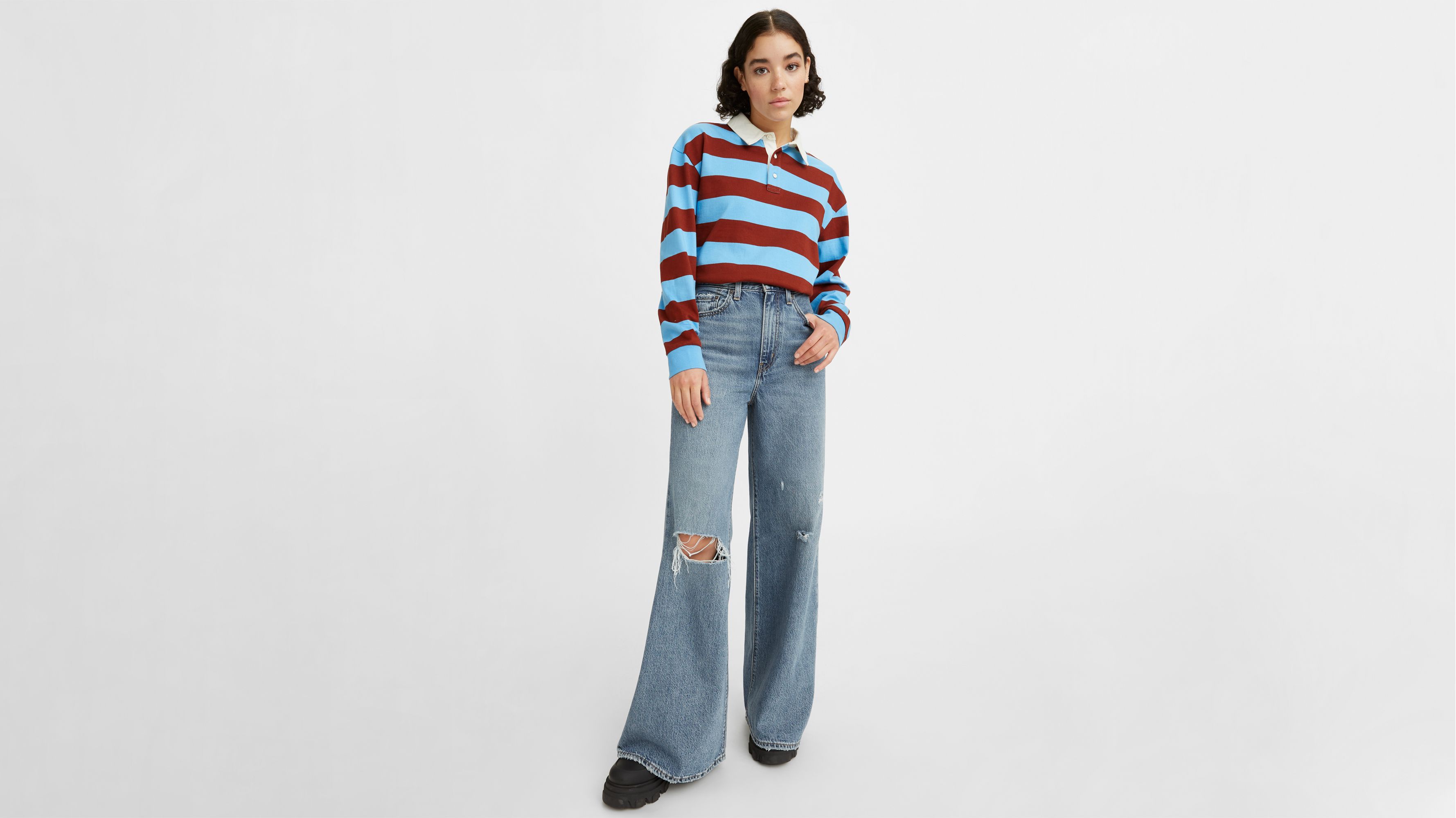 Levi's high loose flare jeans in light wash