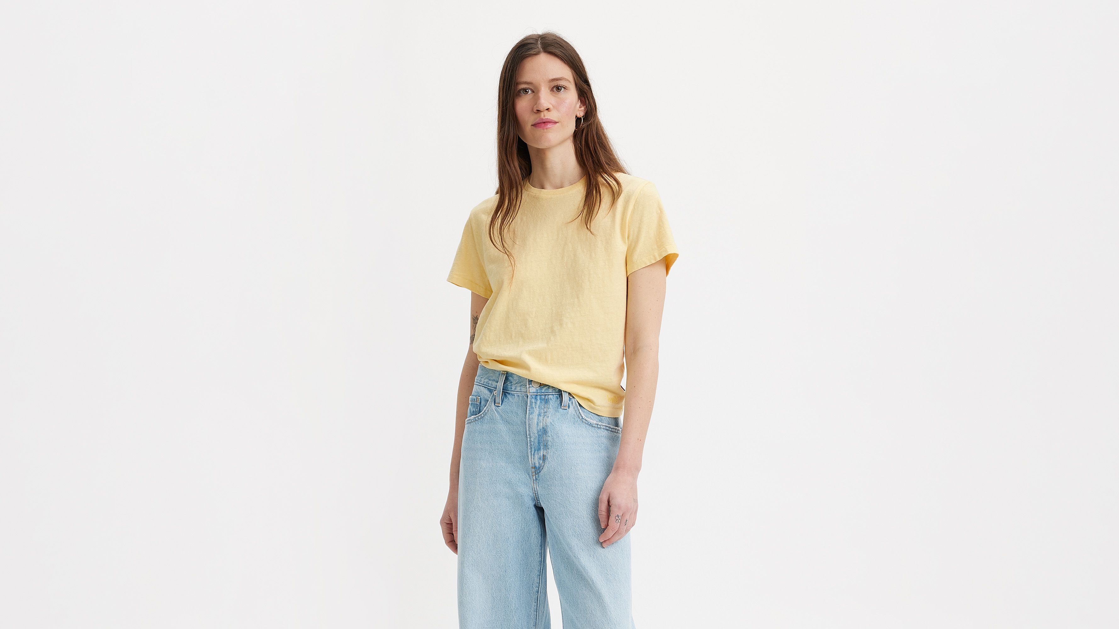 Levis yellow t clearance shirt women's