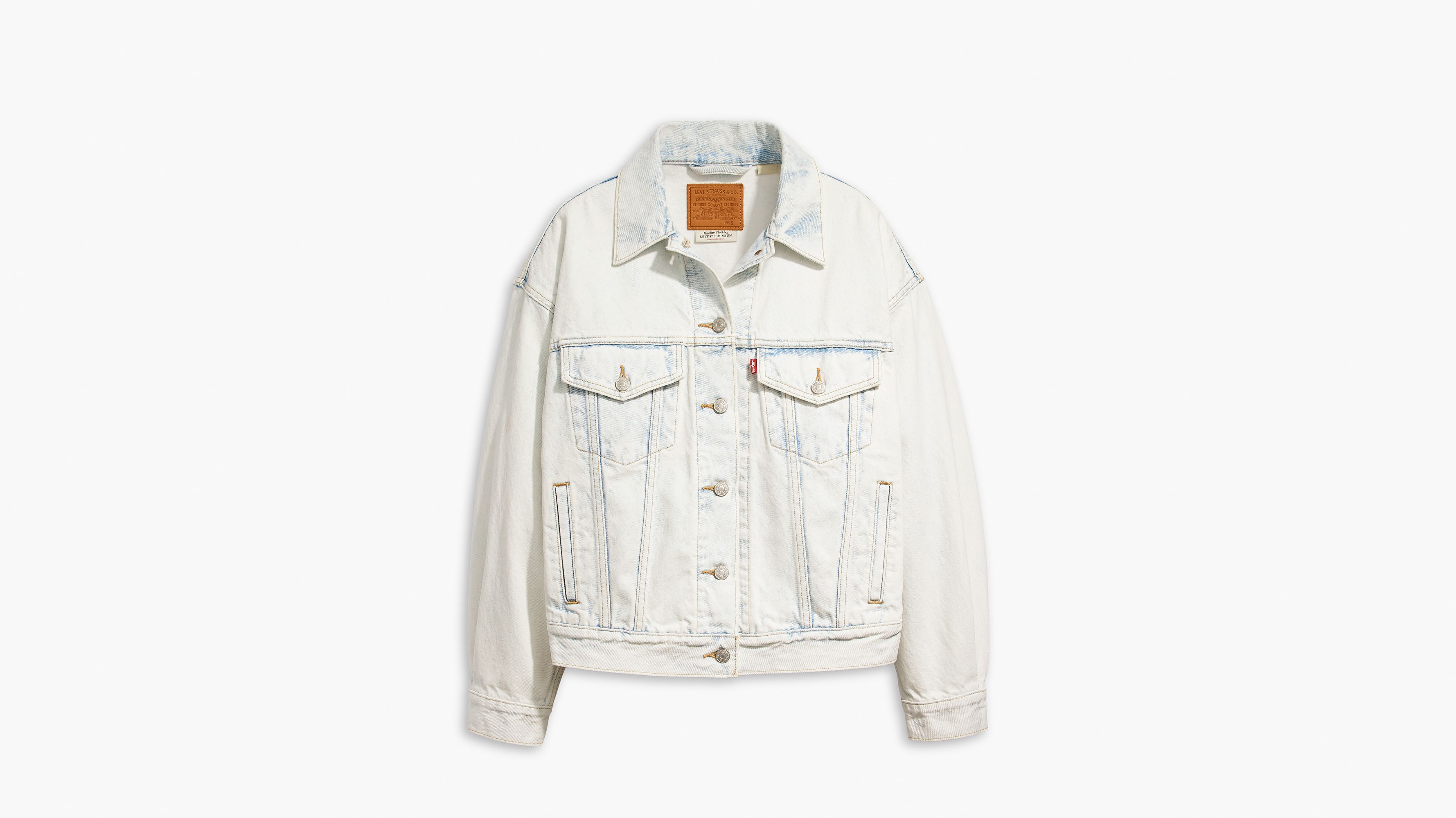 All white hot sale levi jacket