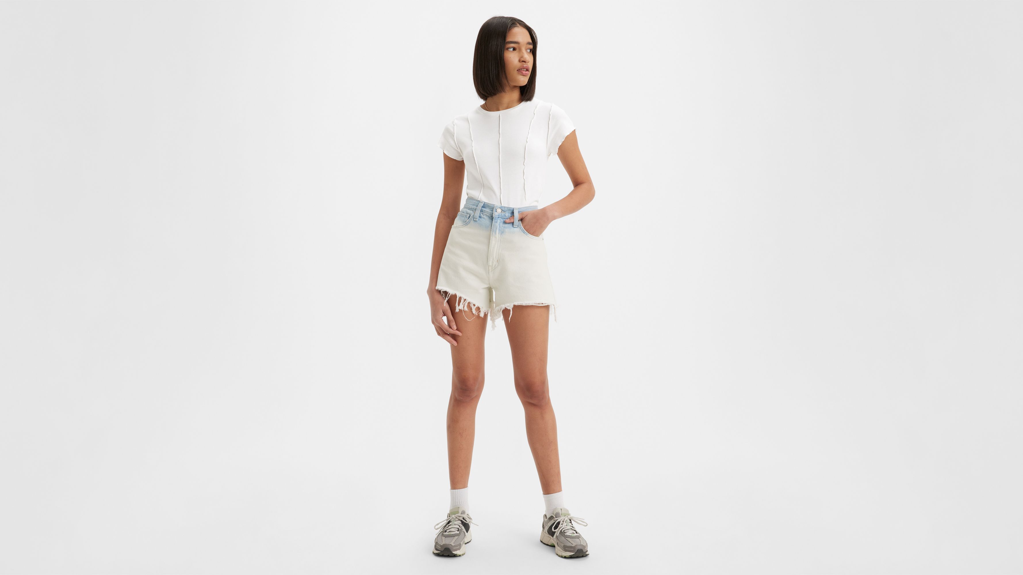 Levi's Women's NWT High Waisted Mom Shorts Black Denim Size