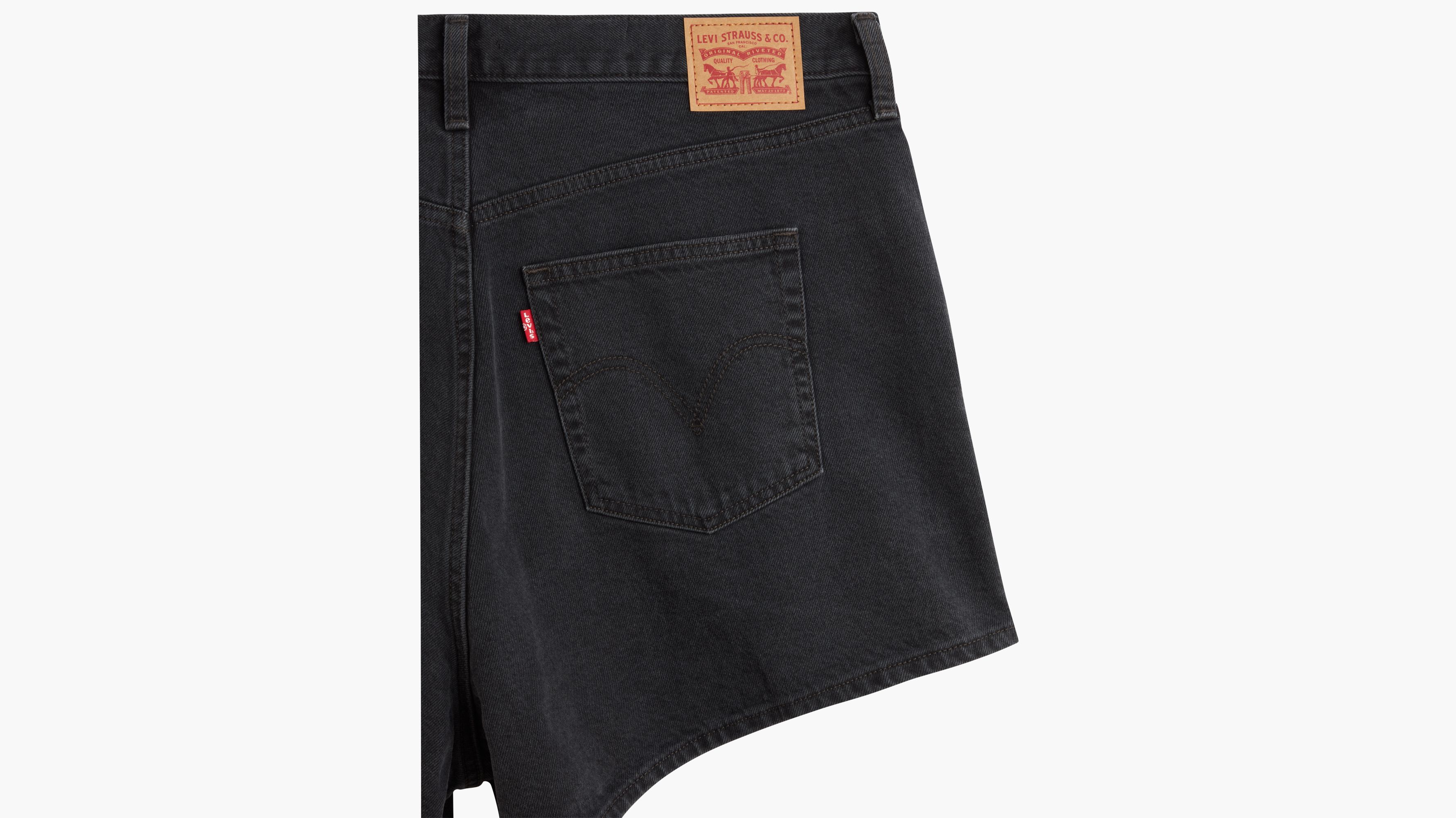 black levi mom shorts