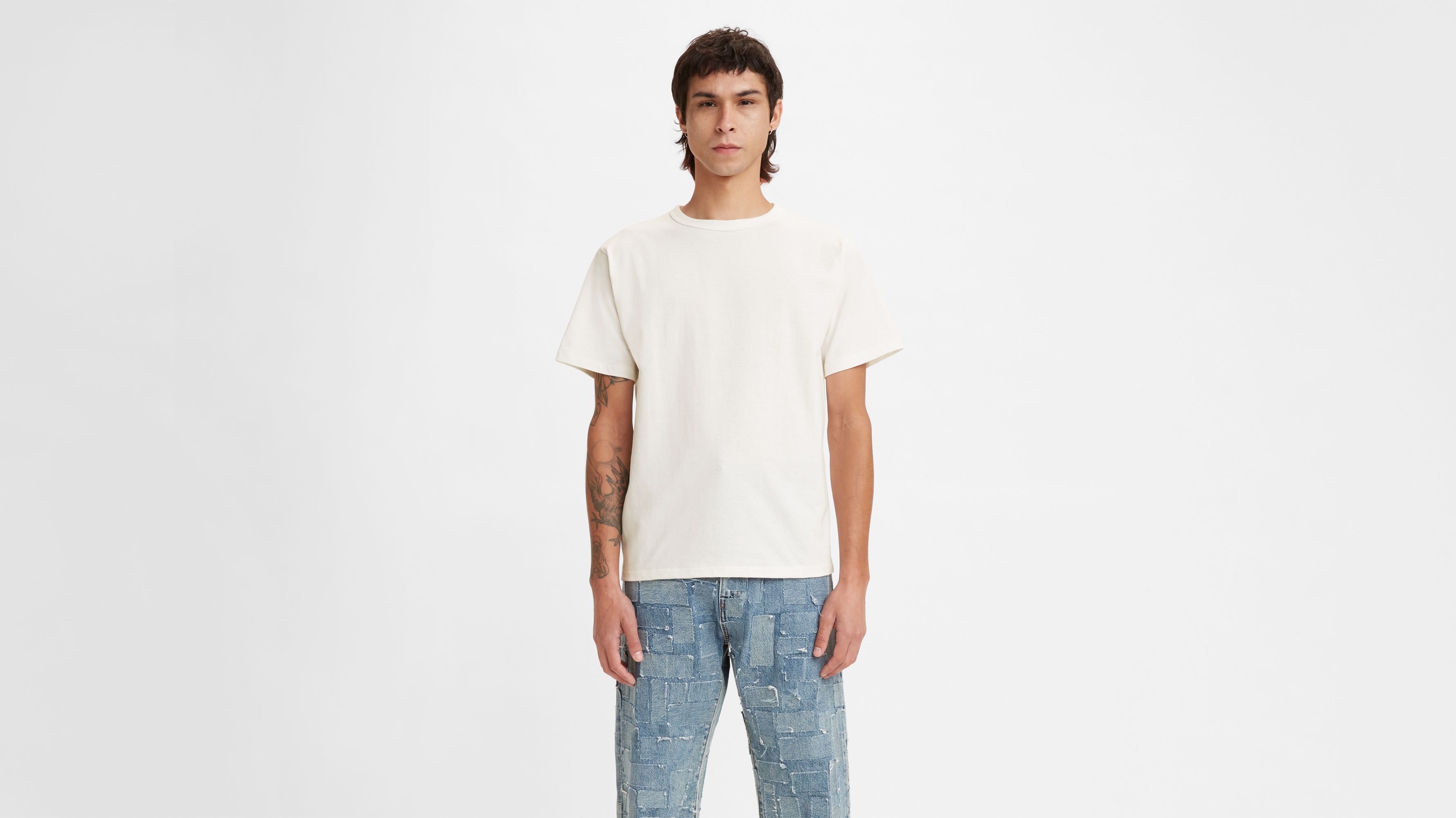 Plain levis on sale t shirts