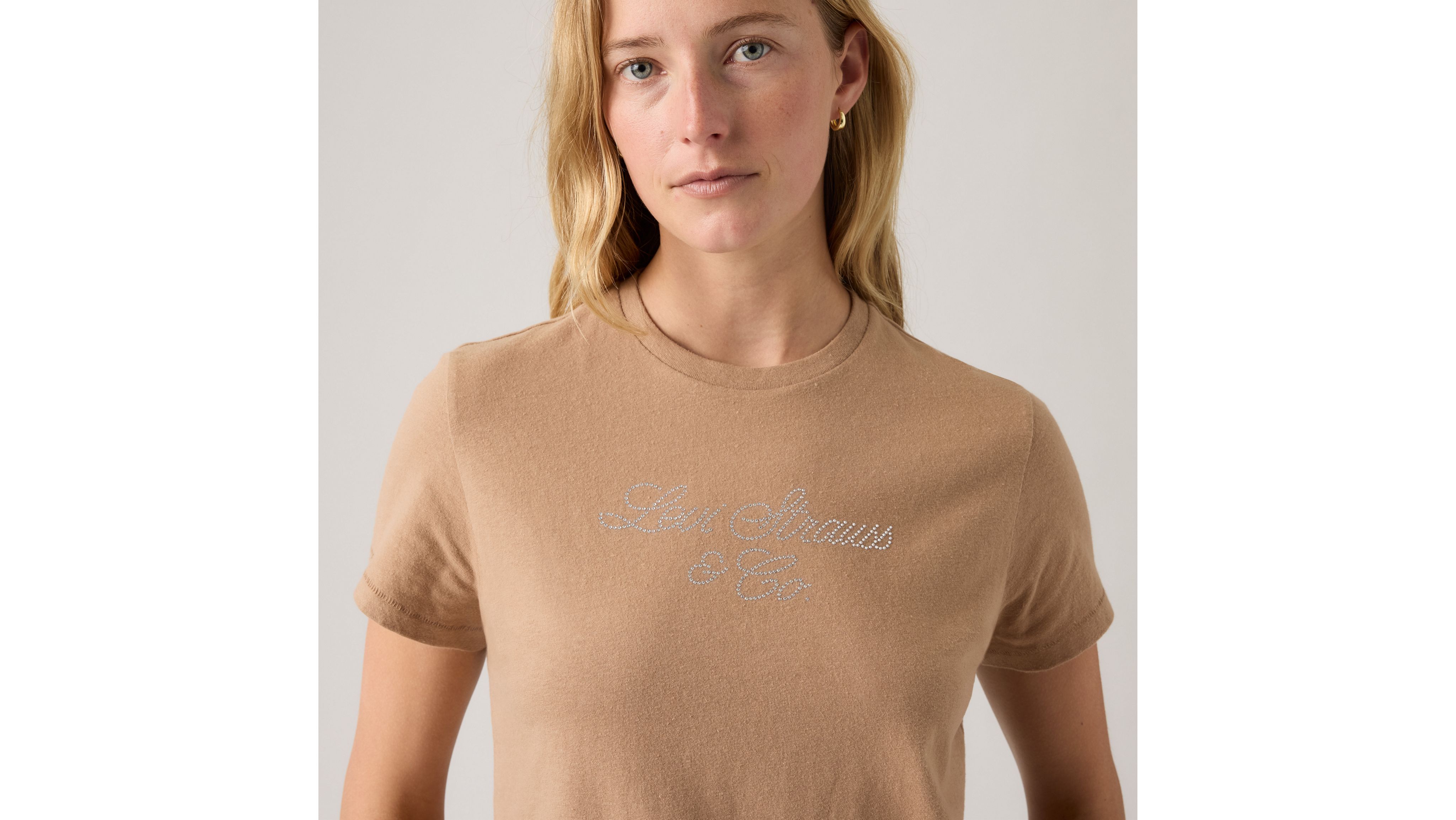 Graphic Classic Tee 4