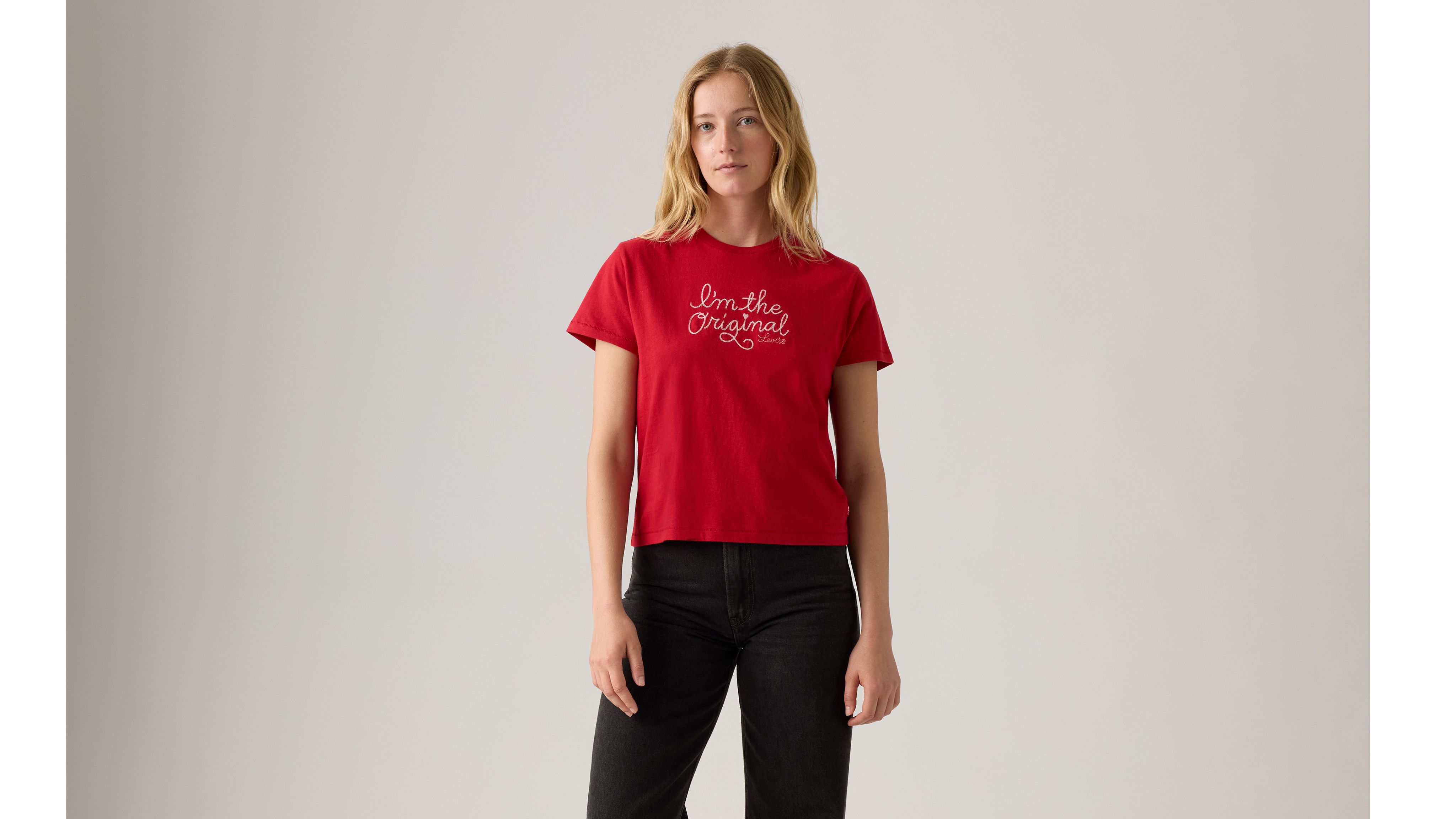 Shop Levi's Graphic Classic T-shirt