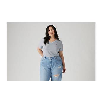 The Perfect V-Neck Tee (Plus Size) 2