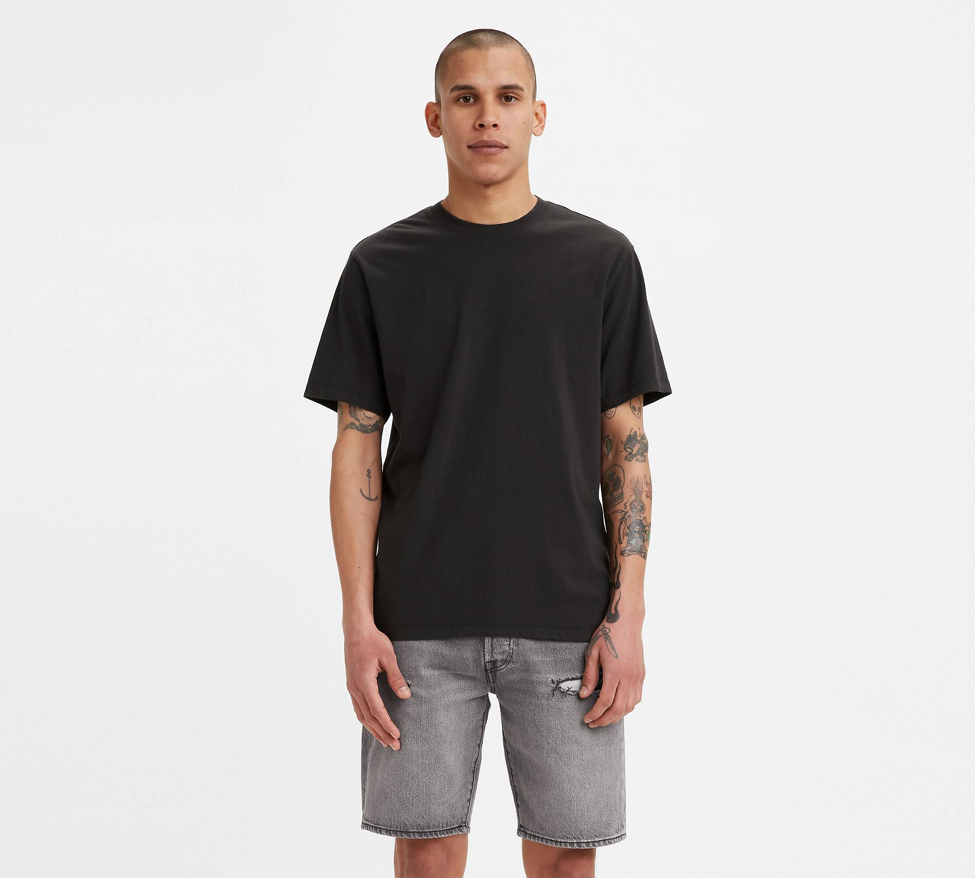 The Essential T-shirt - Black | Levi's® US