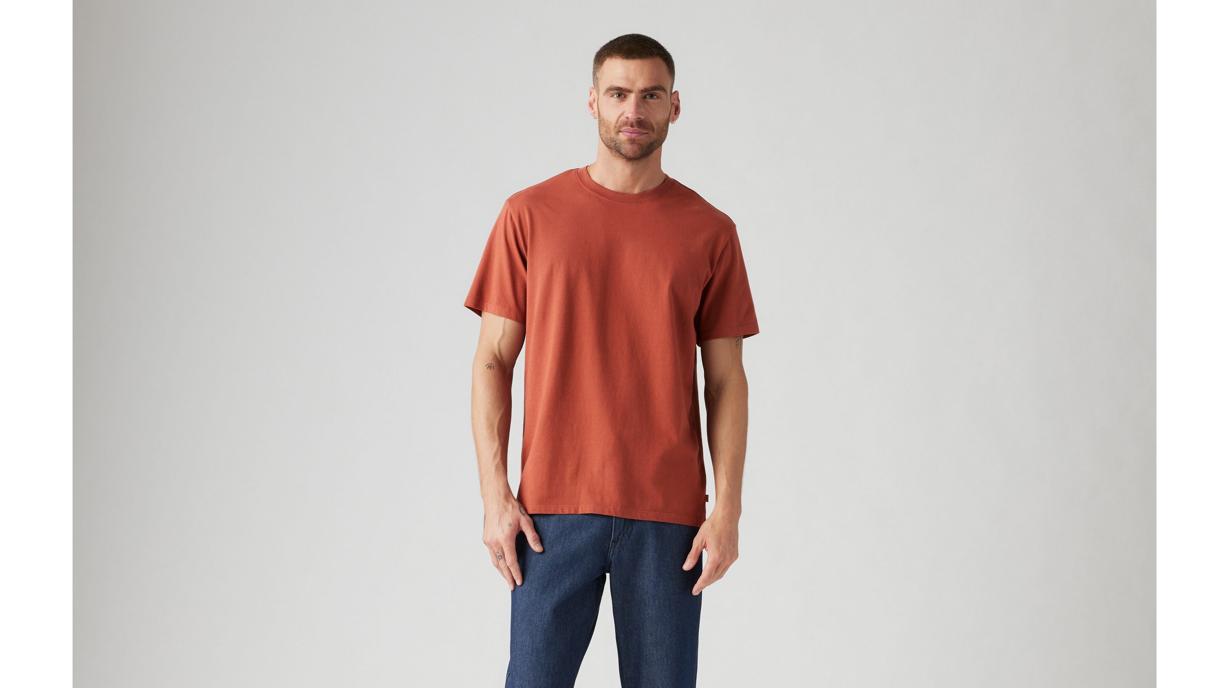【送料&関税込】Levi's T-shirt Short Sleeve Workwear T-shirt - Black | Levi's® US