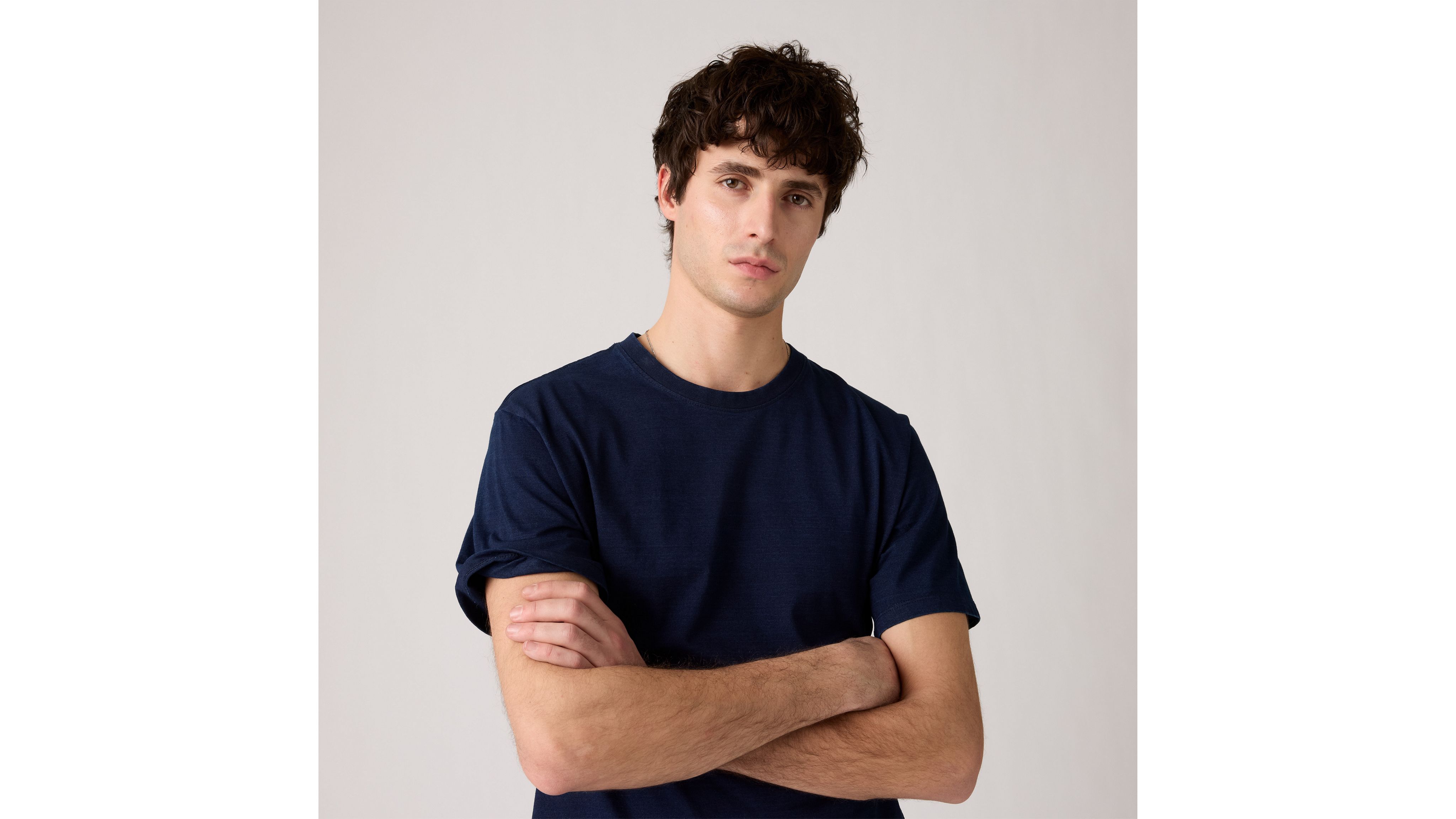 Levi's Indigo Dye Essential T-shirt In True Indigo Dark Indigo