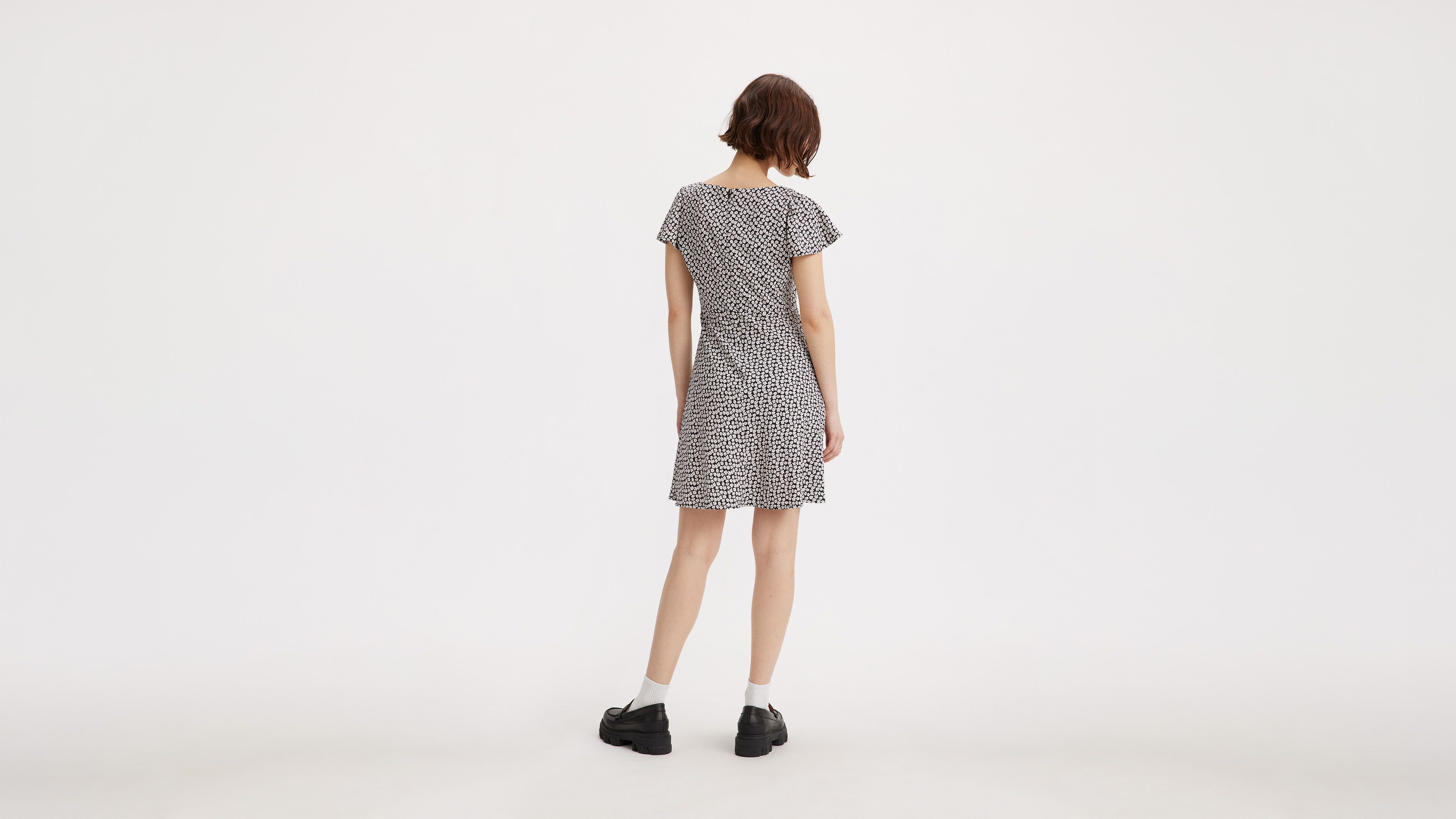 Skylar Flutter Sleeve Dress 3