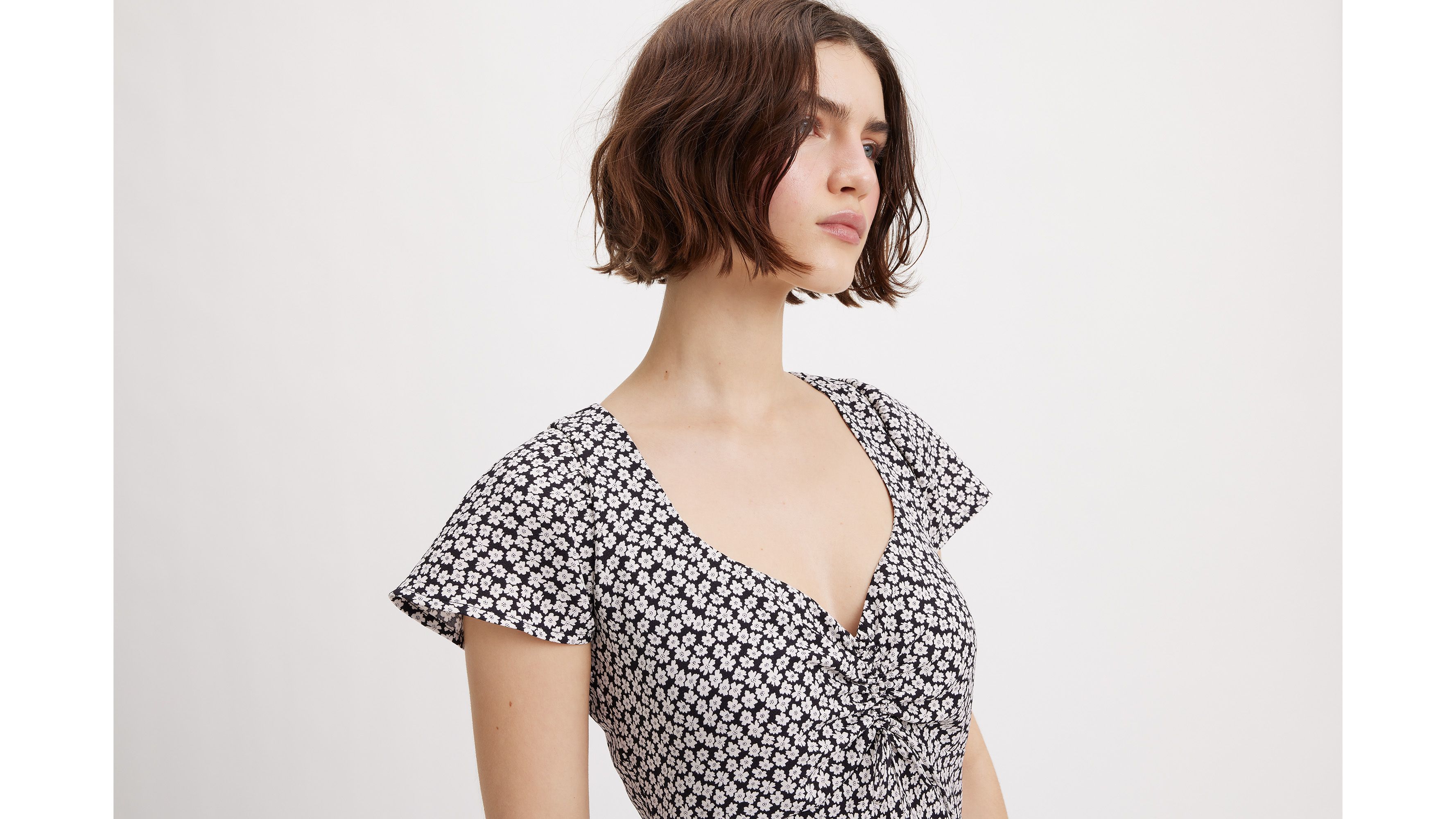 Skylar Flutter Sleeve Dress 4