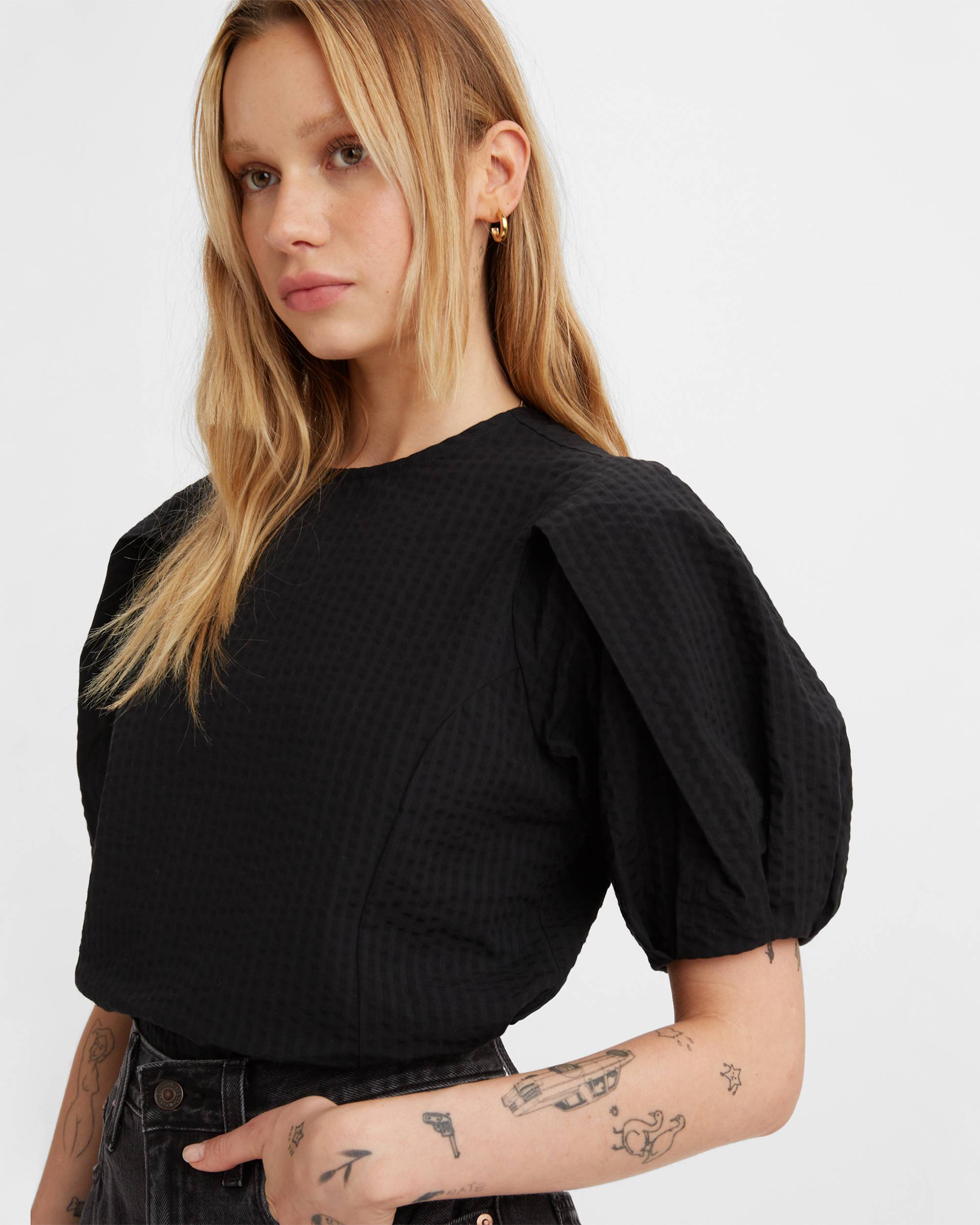 Zaida Sculptural Blouse - Black | Levi's® US Zaida Sculptural Blouse - Black | Levi's® US