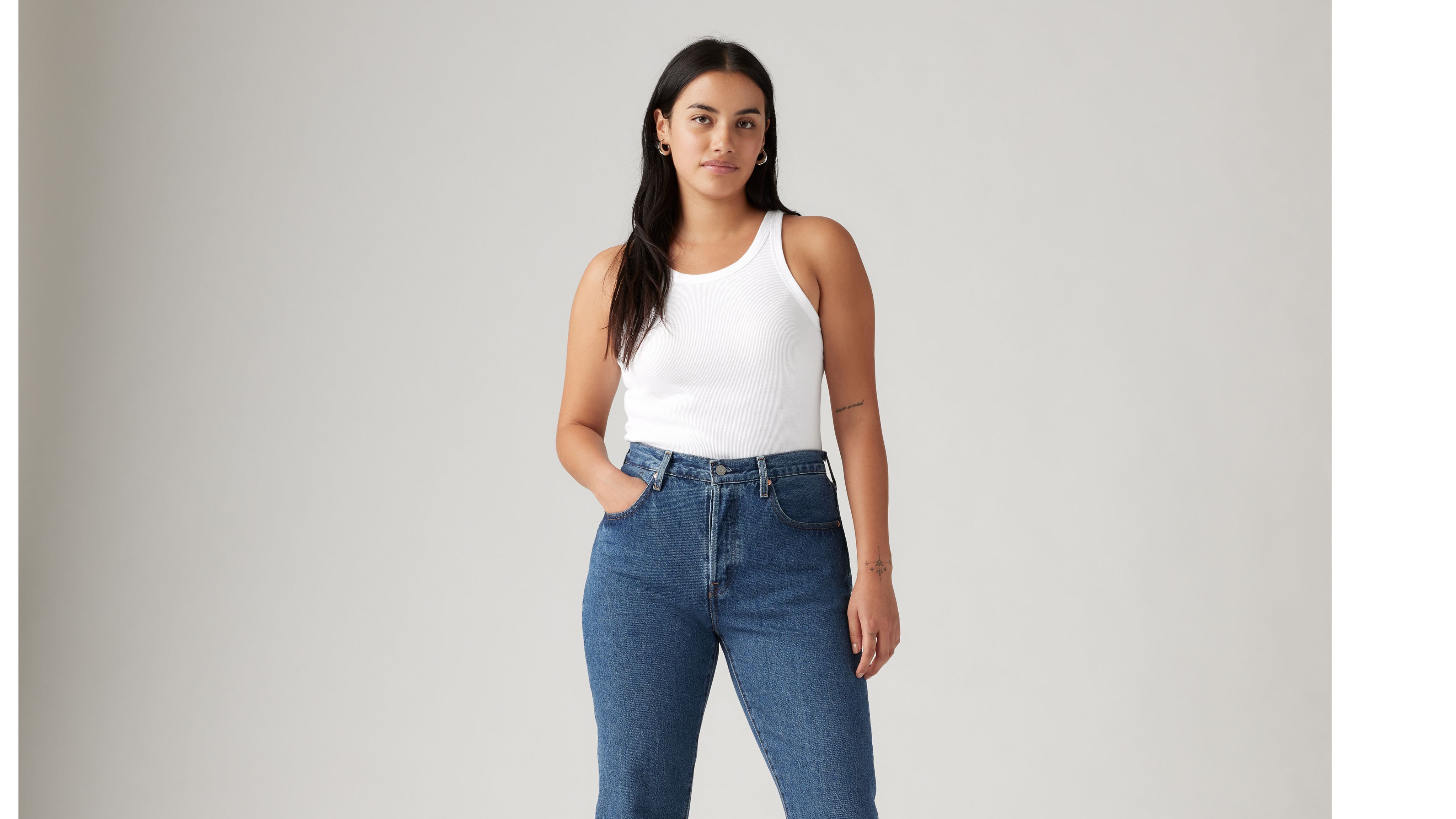 A33810000-front-pdp?$onmodelfront$