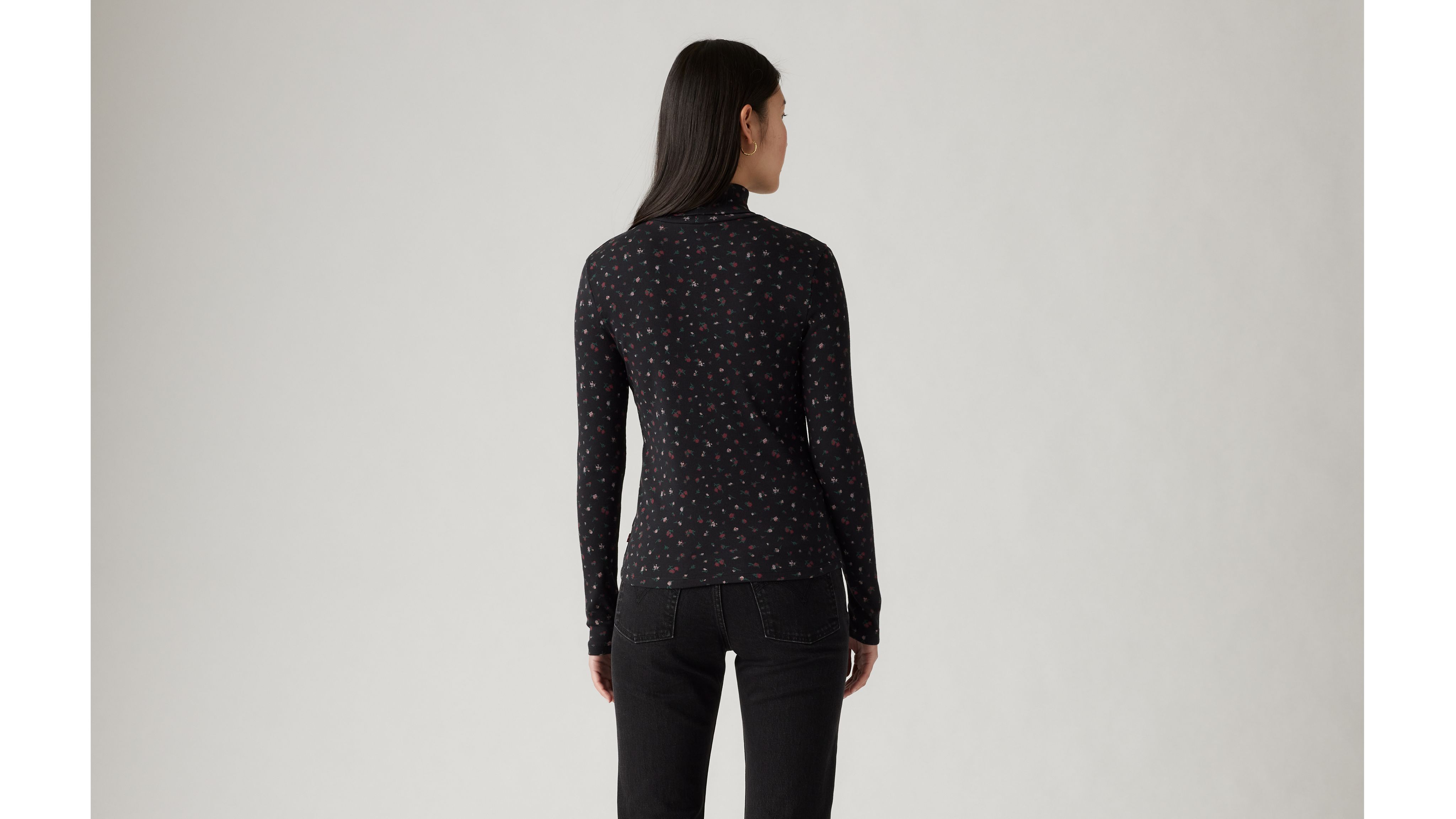 Moon Rib Turtleneck 2