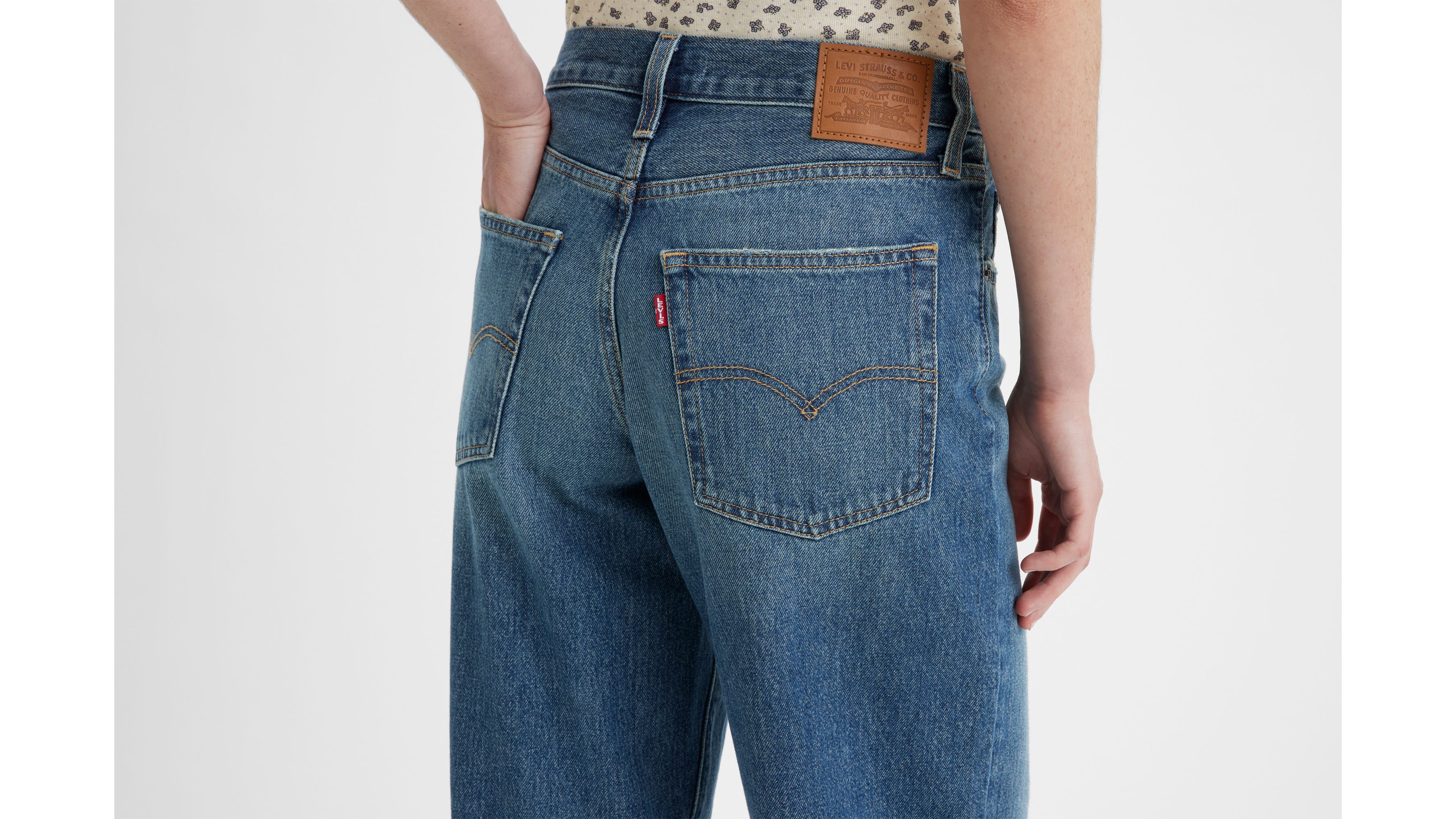 Levi's Baggy Dad Jeans in Barely Freezing • Shop American Threads