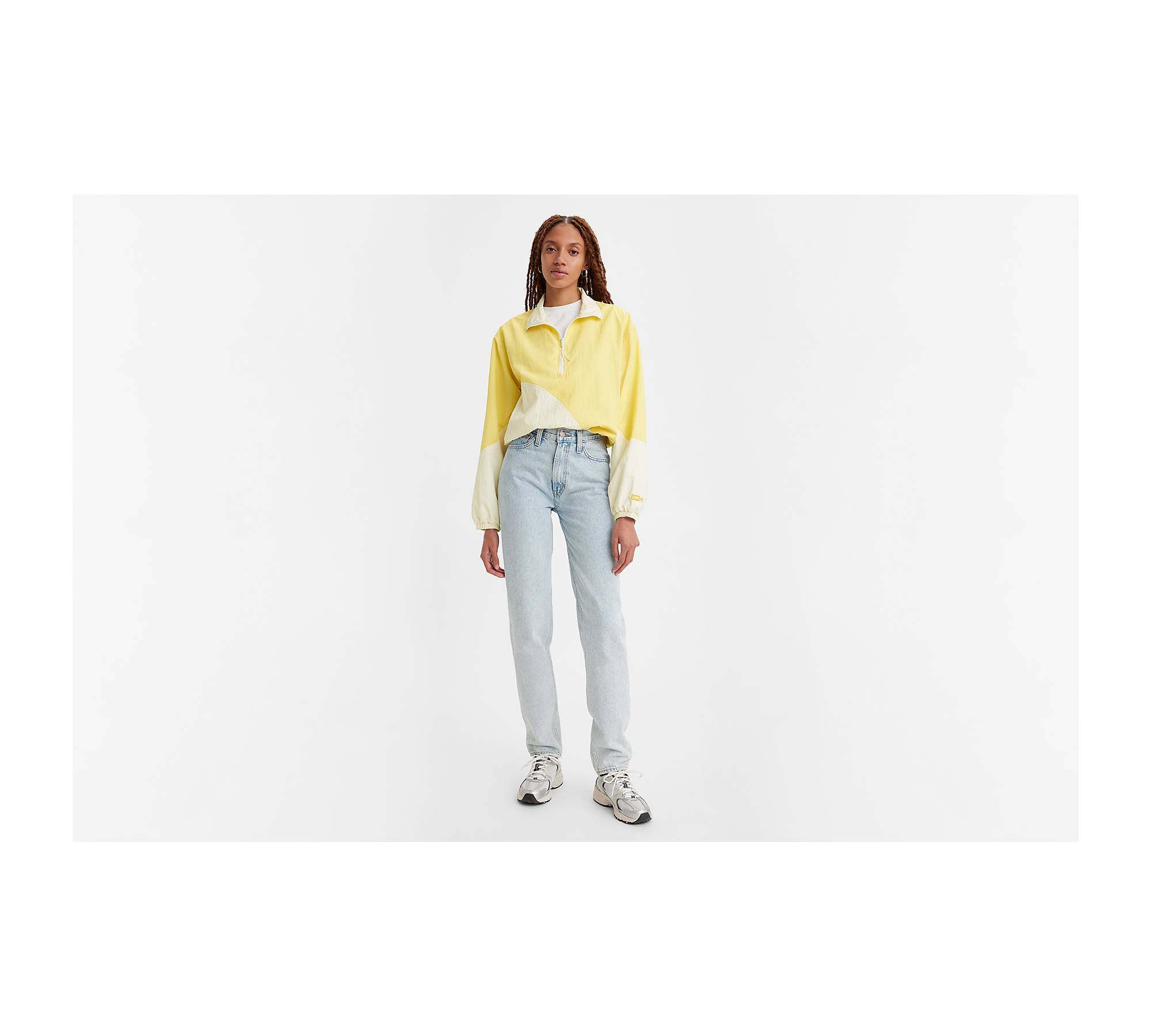 Mom-Approved Fashion: Why Levi's Mom Jeans Are a Must-Have