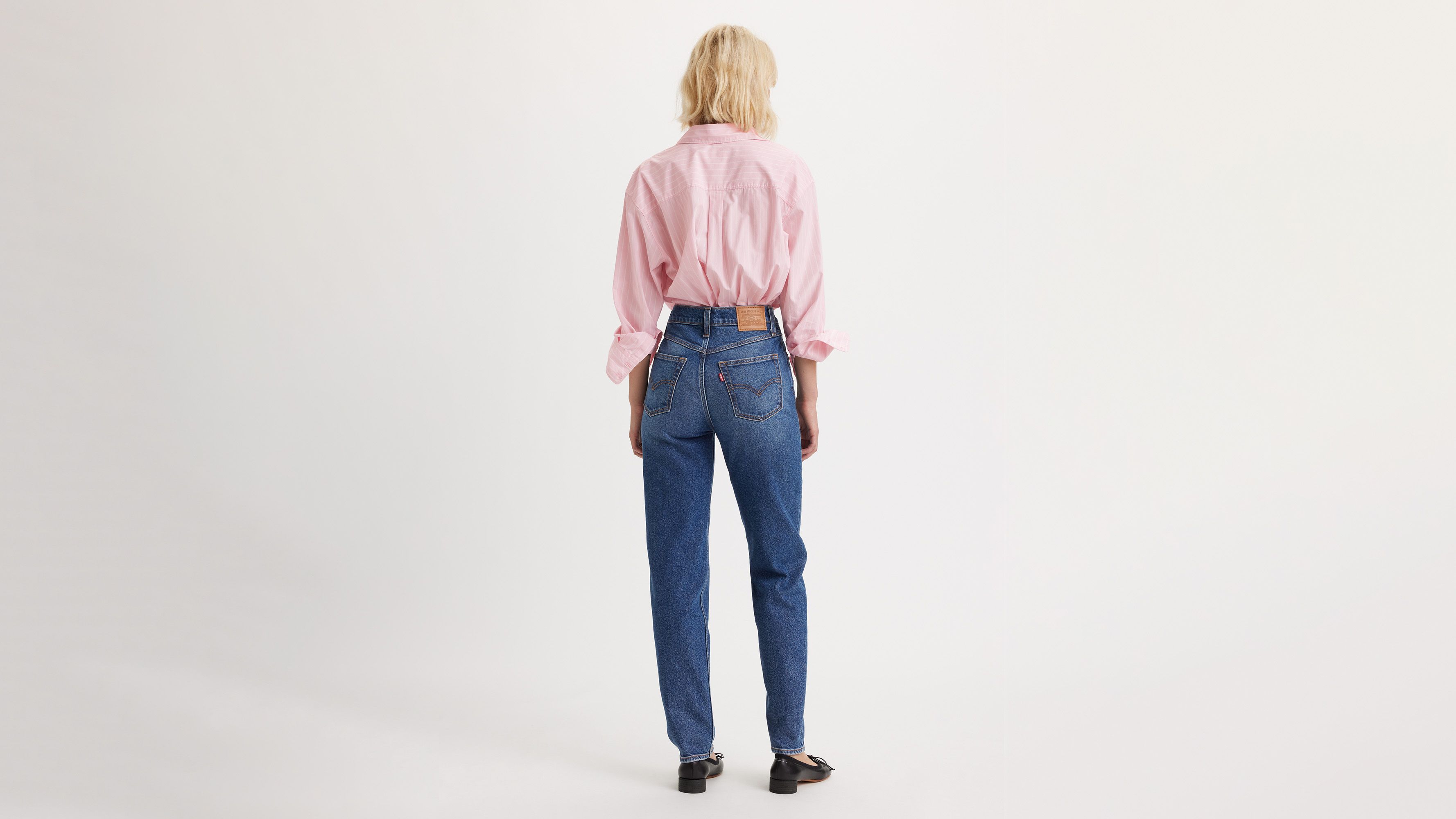 Levis mom hotsell jeans sneak peek