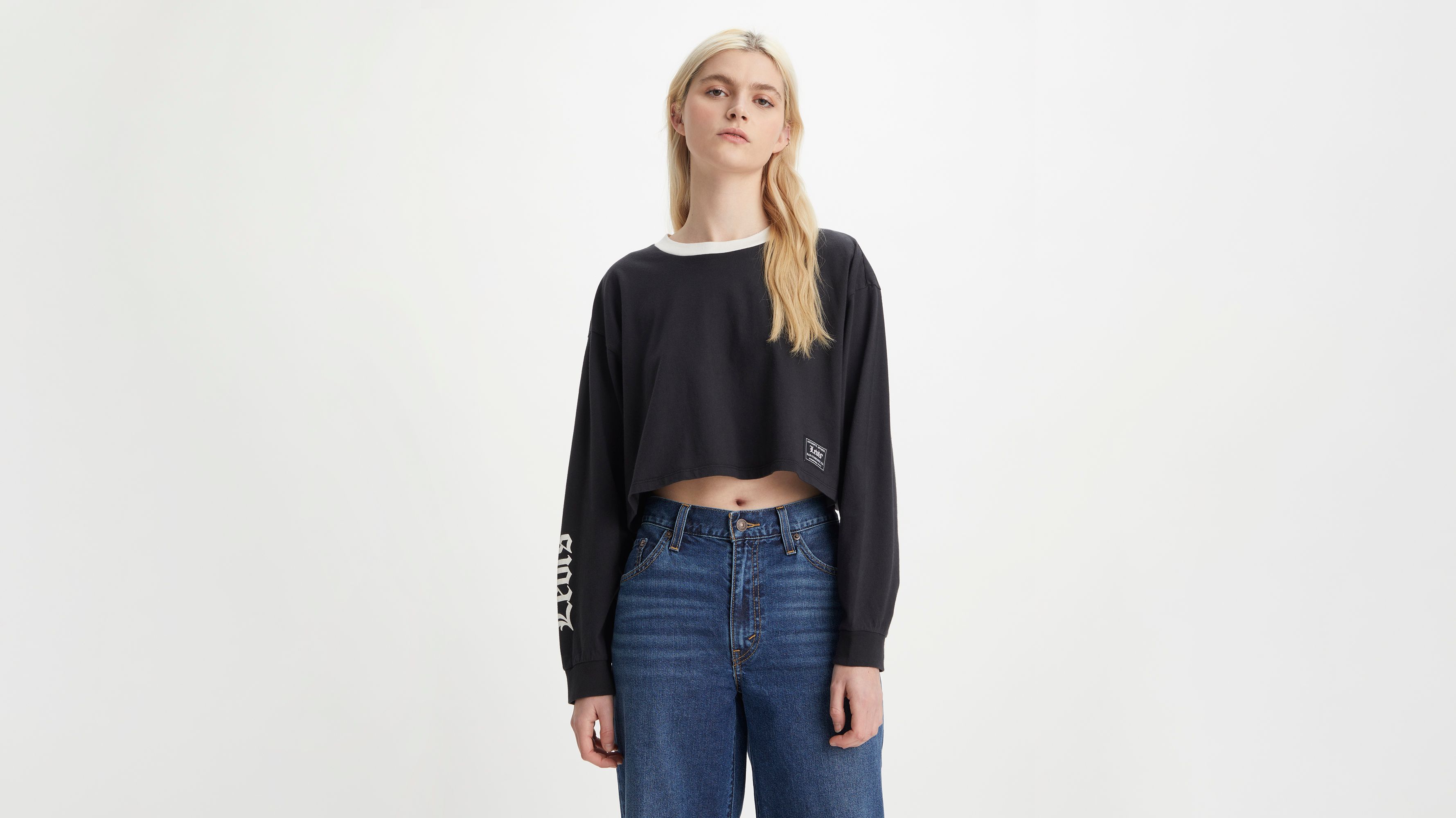 Graphic Long Sleeve Cropped Reese Sweater - Black | Levi's® BE