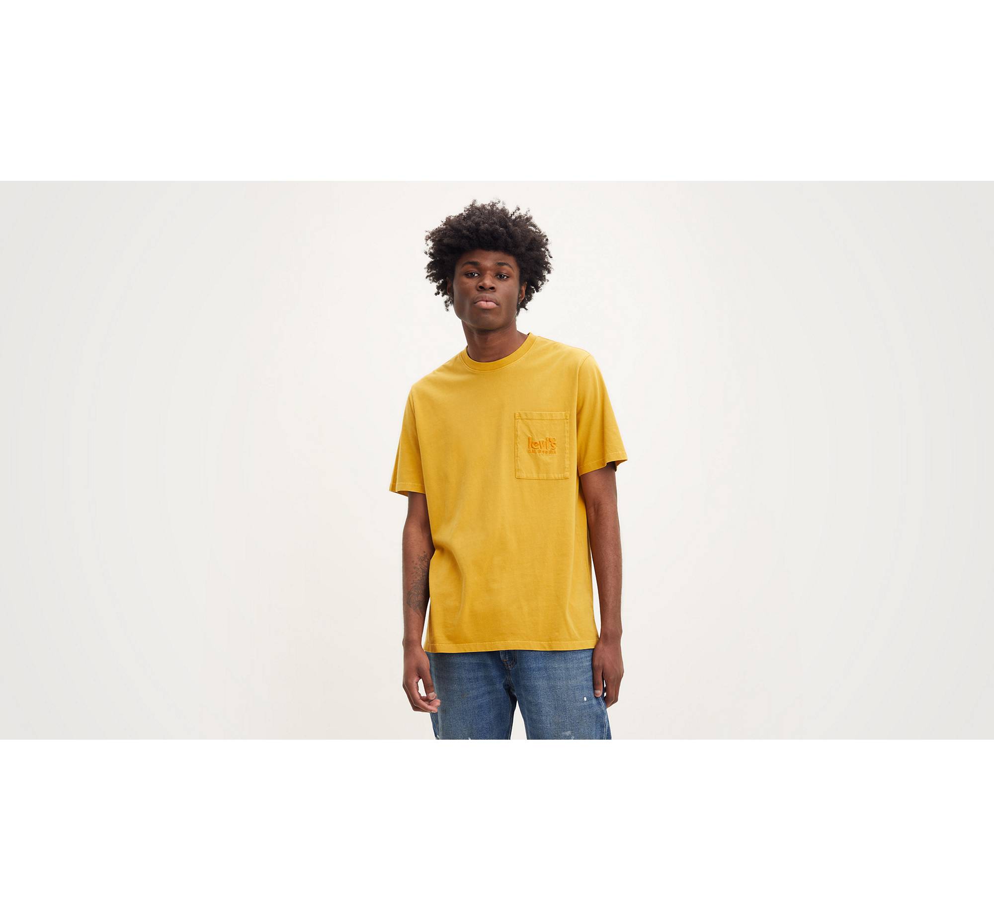 Camiseta Con Bolsillo Sencillo Dorado | Levi's®