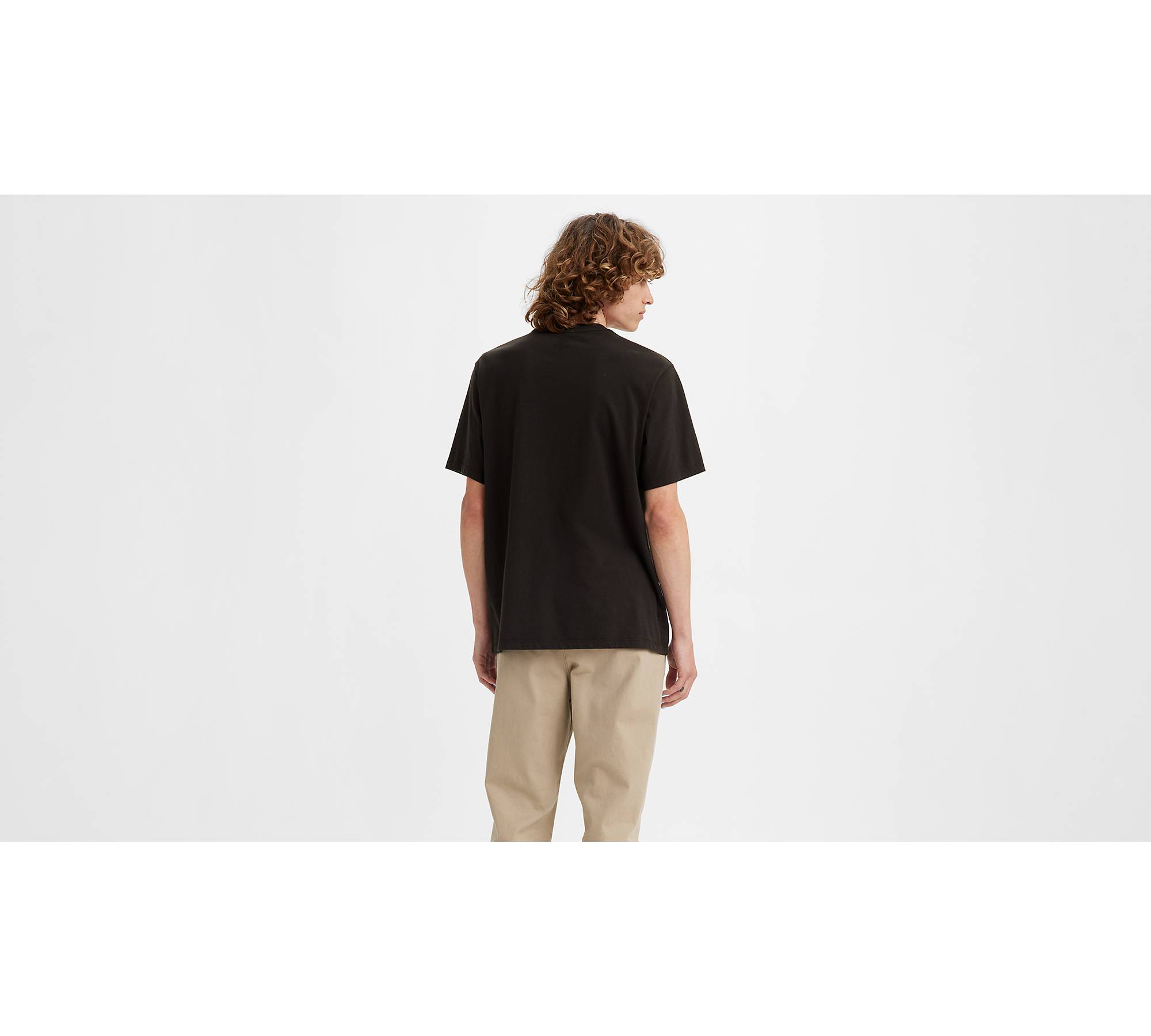 Easy Relaxed Pocket T-shirt - Black | Levi's® US