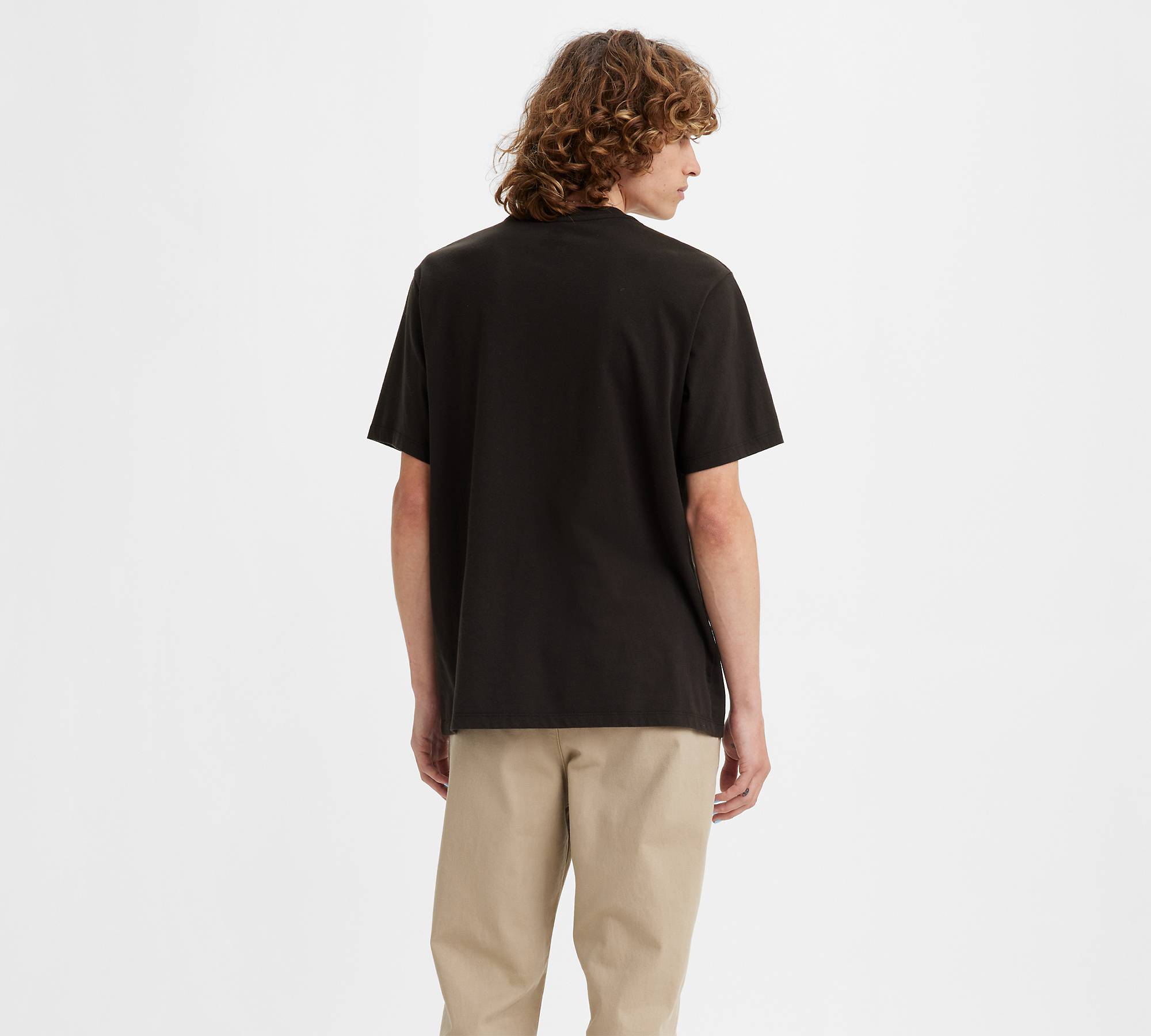 Easy Relaxed Pocket T-shirt - Black | Levi's® CA