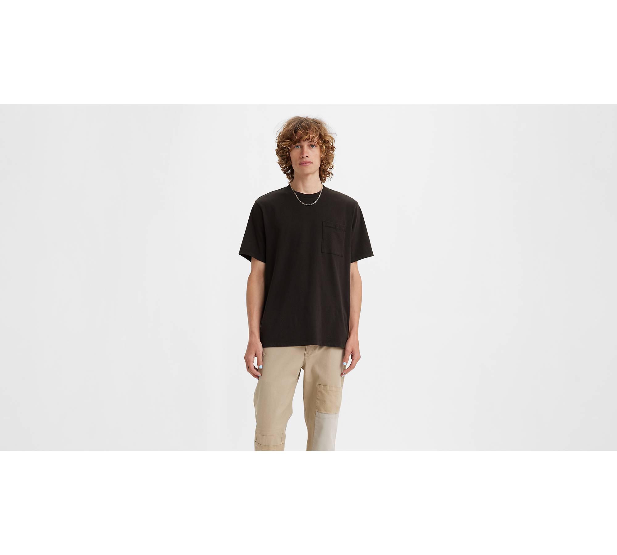 Easy Relaxed Pocket T-shirt - Black | Levi's® CA