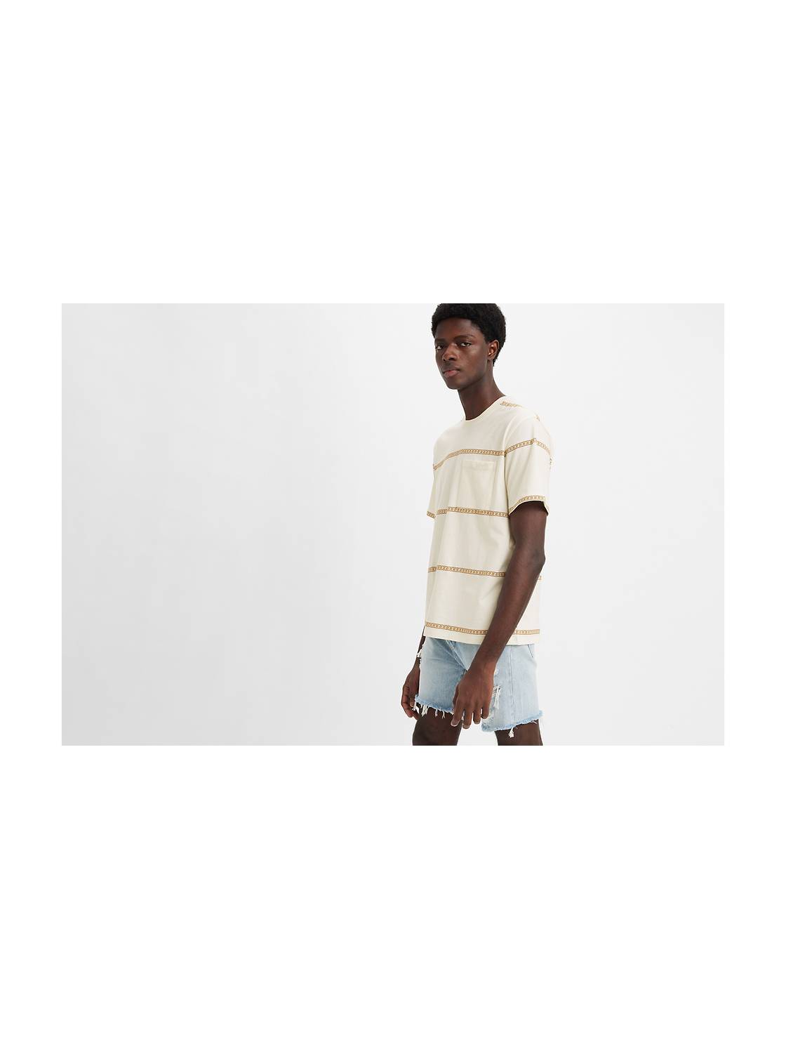 Relaxed Fit Pocket Tee 1