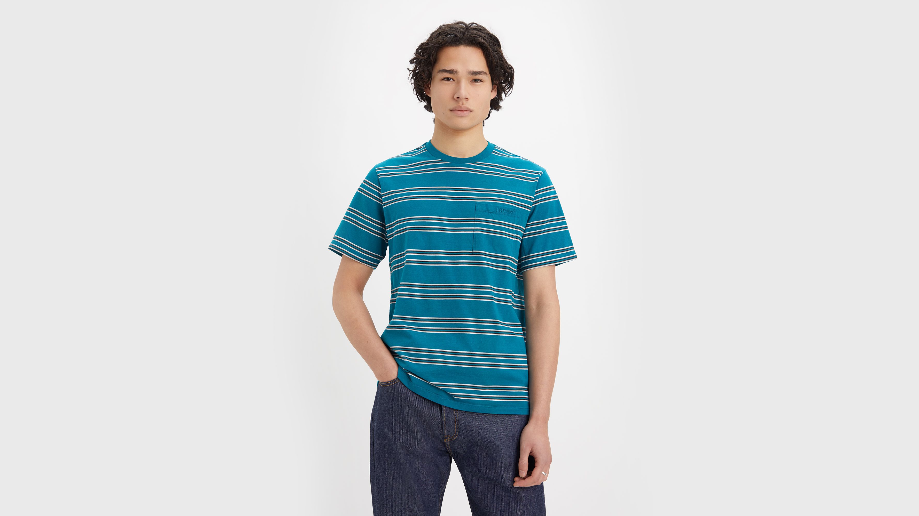 Easy Relaxed Pocket T-shirt - Multi-color | Levi's® US